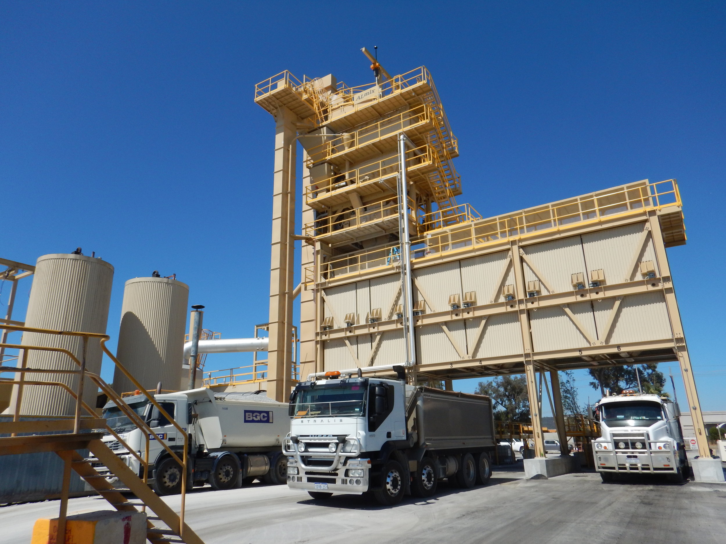 Batch Mix Plants — ALmix Asphalt Equipment Company