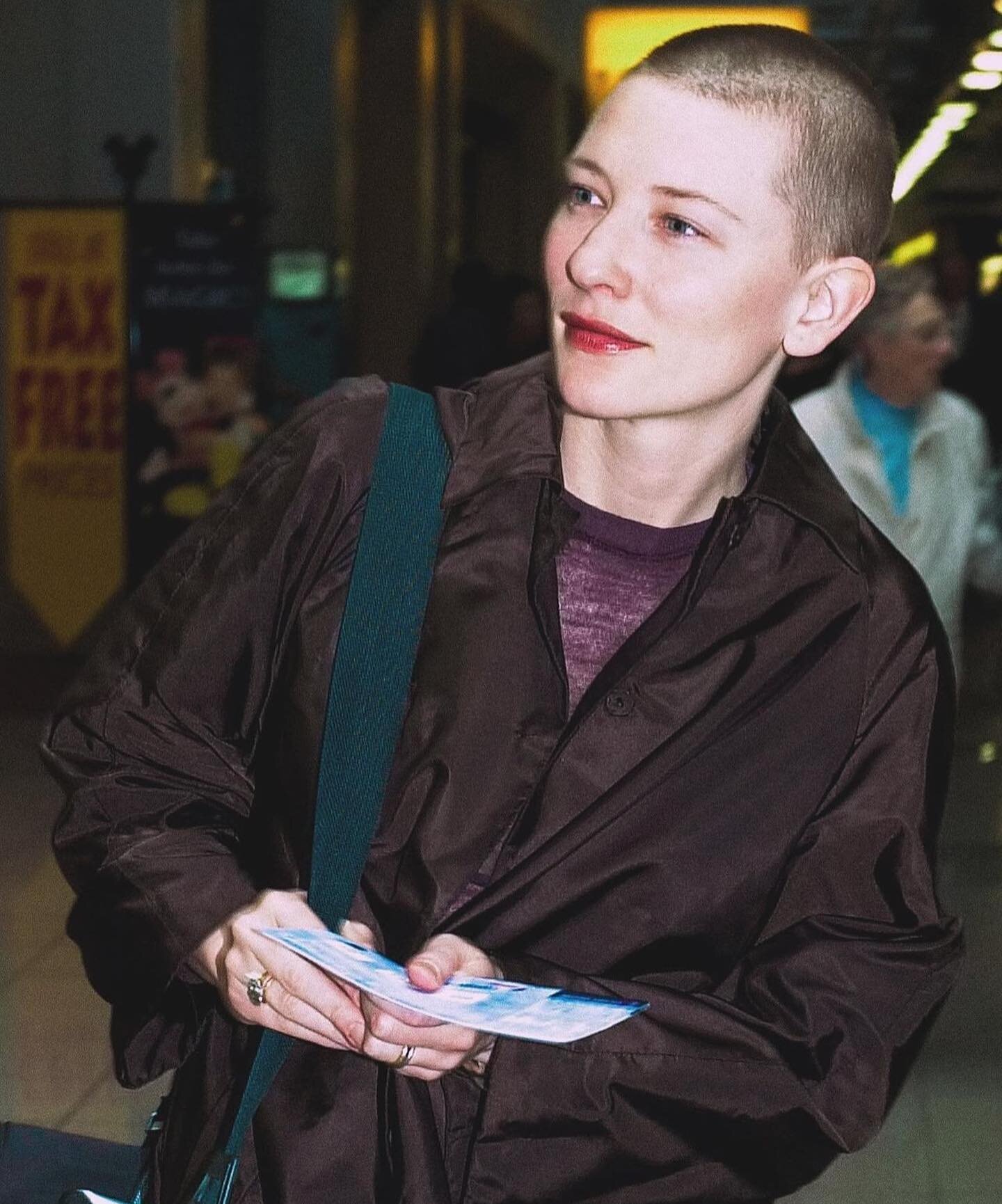 Friday Mood -keeping it simple~, #cateblanchett 2001 LAX

Quote of the day: &ldquo;what a strange girl you are, flung out of space&rdquo;. -carol
(from the film carol) #carolfilm #patriciahighsmith #priceofsalt 

#shavedhead #girlshavedhead #lesbianm