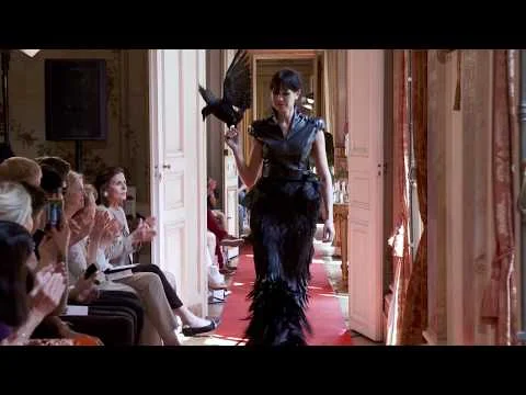 Fashion Show Bernard Depoorter Couture PAris Hitchcock