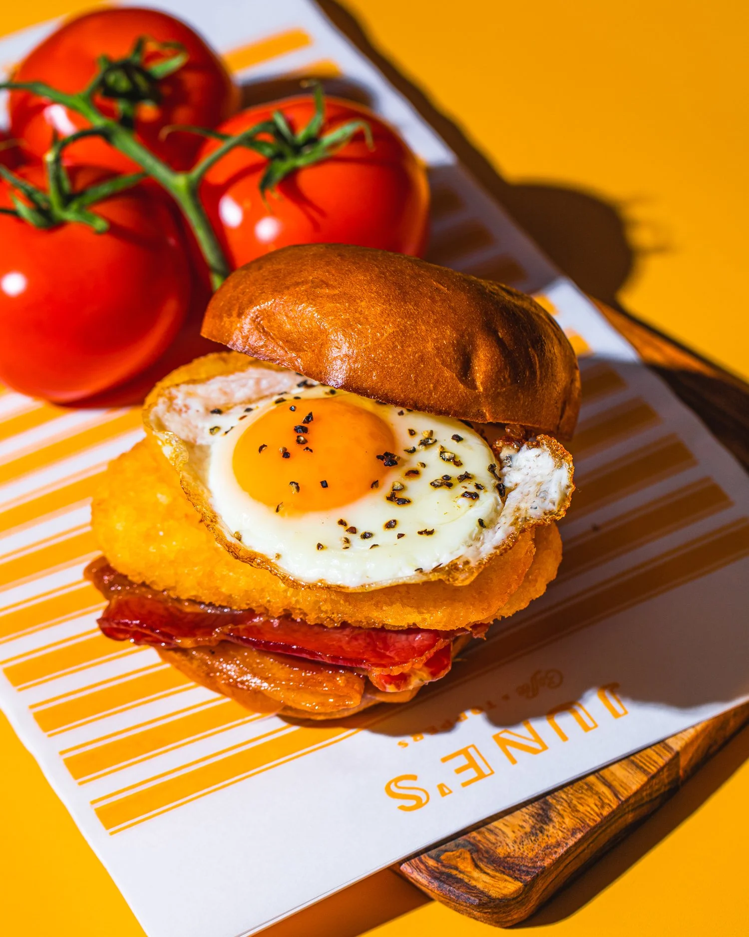 Round off the week with a well-earned treat 🍳

Slow down the commute and take a moment for your favourite breakfast in the heart of the CBD. 

Hot, fresh, and ready to enjoy before a big Friday and the weekend ahead!