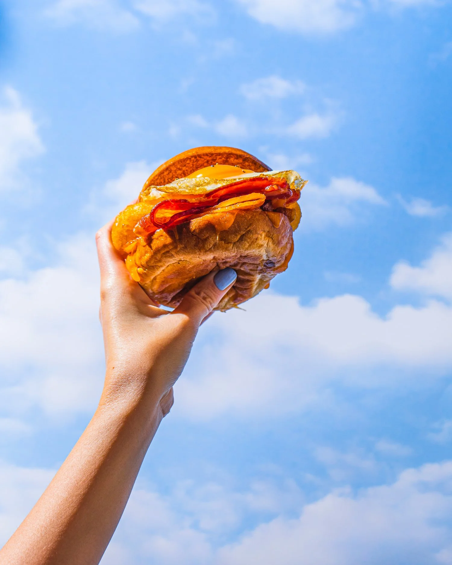 Sunny days are on the way this week ☀️

Perfect for sunny side up brekkies, whether you&rsquo;re easing into the morning or grabbing something on the go during your commute.

See you bright and early tomorrow from 6am, for a Monday morning breakfast 