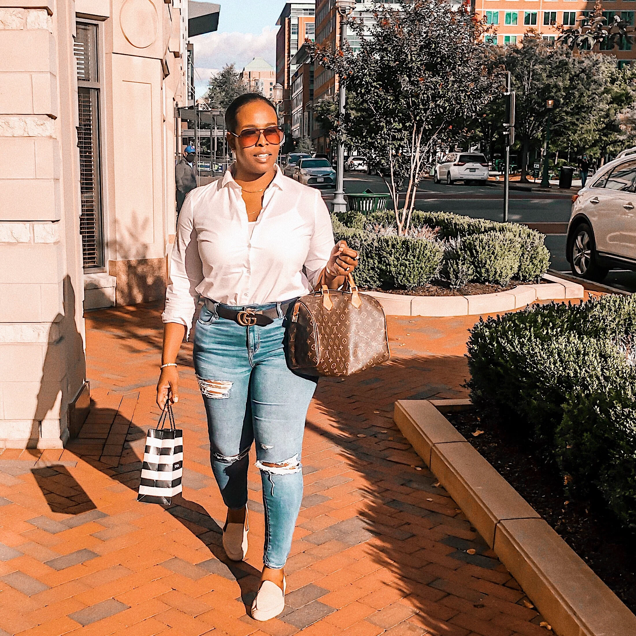 Best Jeans for Curves: AE — Vividly Kafi Beauty, makeup and skincare  blogger with honest reviews and tutorials.