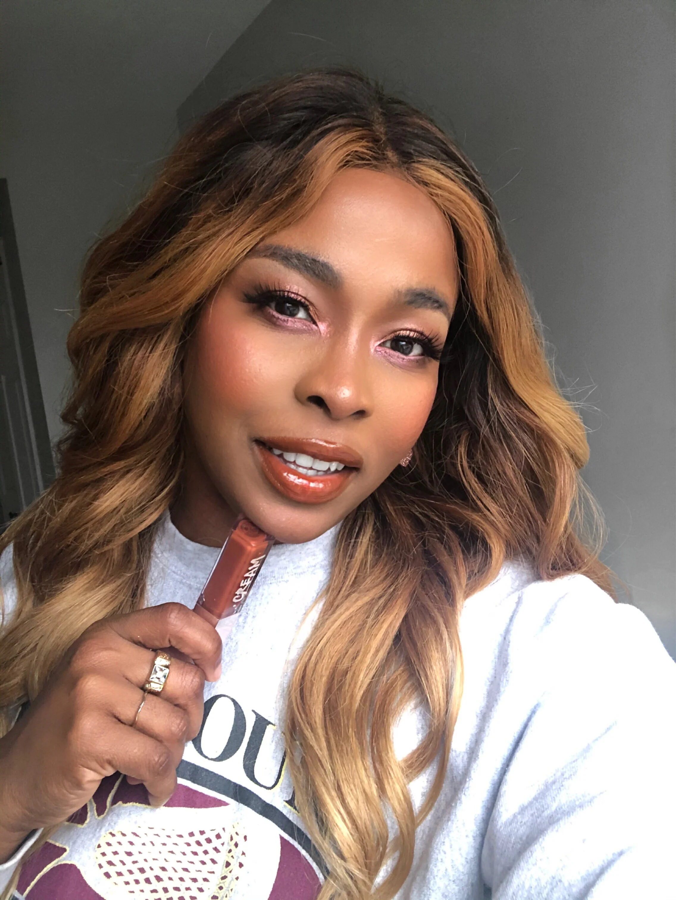 Fenty Powder Foundation Review Vividly Kafi Beauty Makeup And Skincare Blogger With Honest Reviews And Tutorials