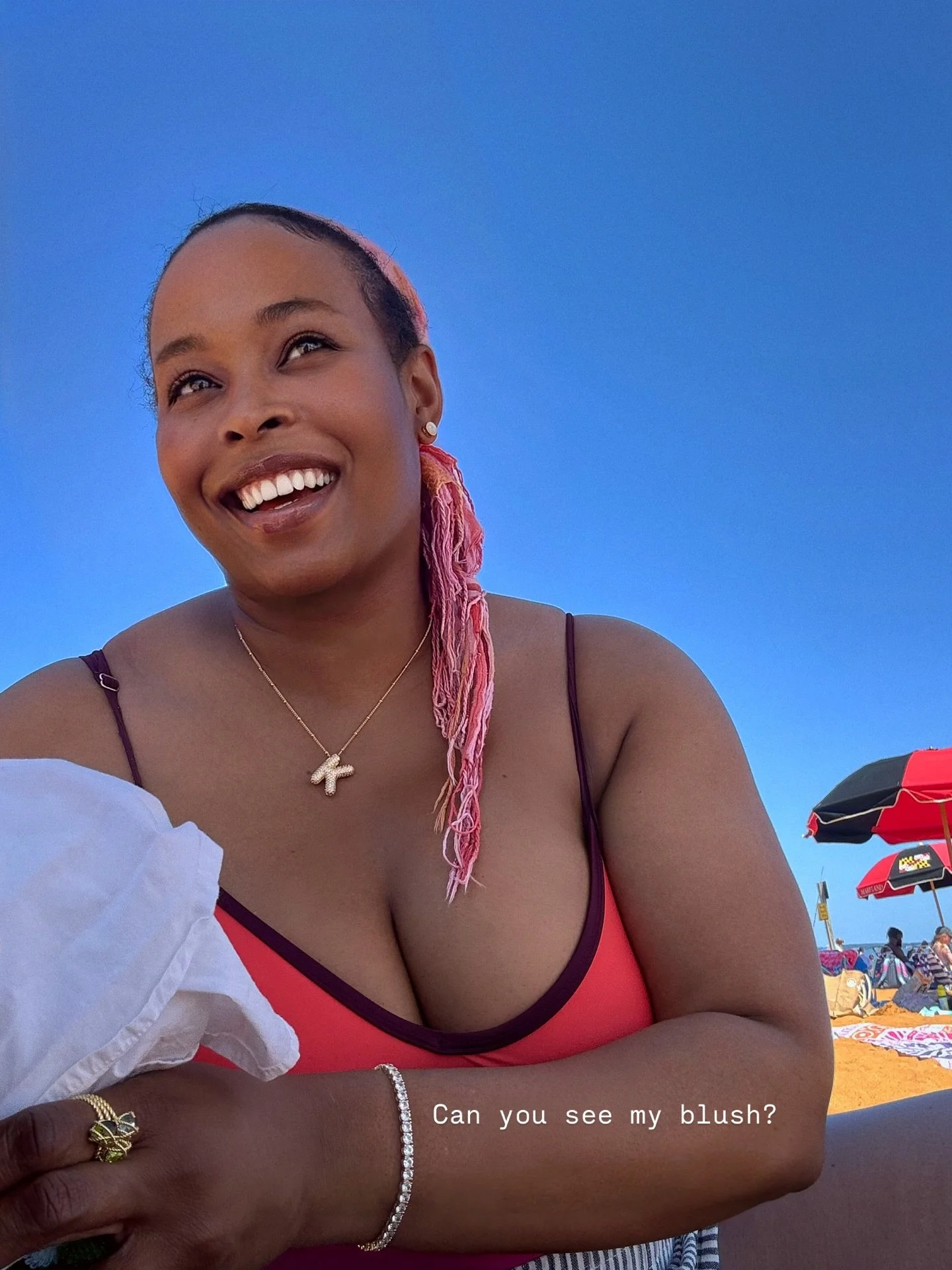 How was your weekend? π I haven’t been this relaxed in so long! Summer is going by so fast and I finally got a chance to get in the water… with my mineral SPF blush still looking flawless. πβ¨
When I put on my swimsuit, I almost didn&r