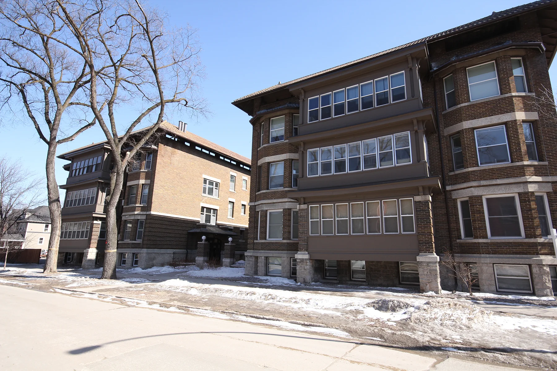 #32B - 778 McMillan Avenue