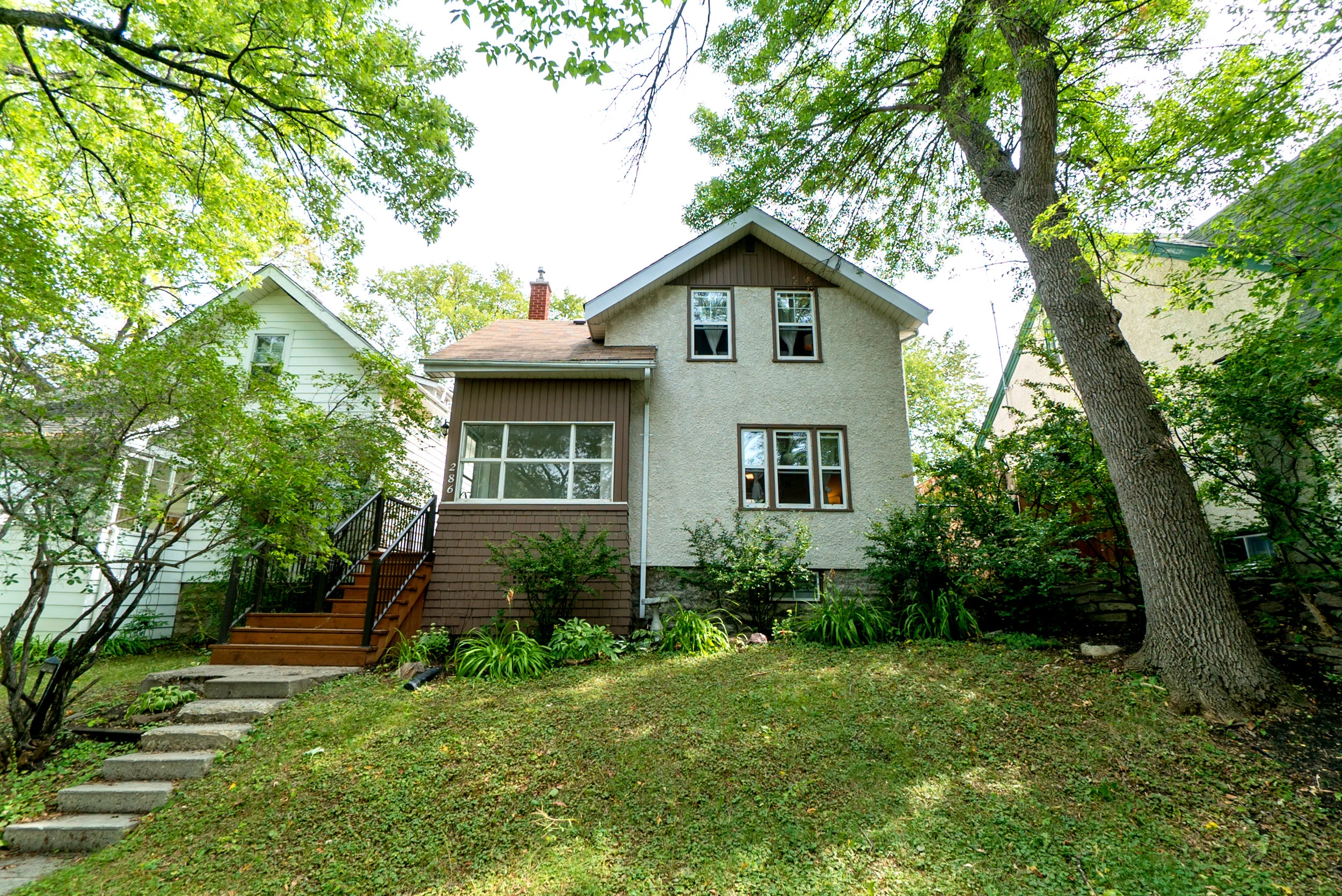 286 Enfield Crescent