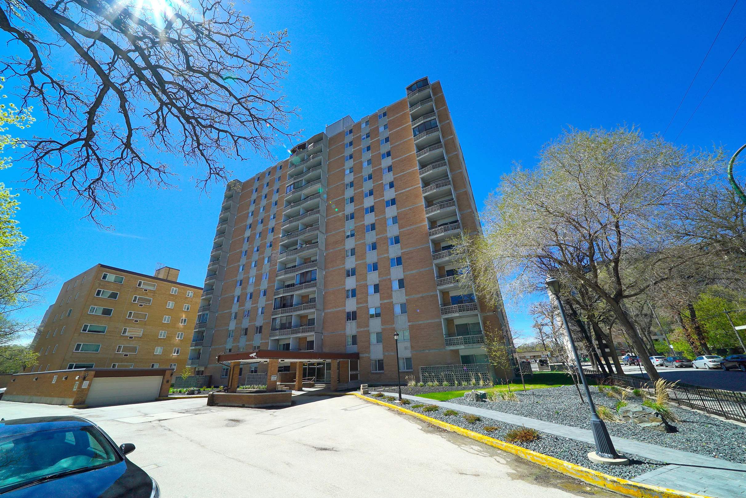 1508 - 230 Roslyn Road