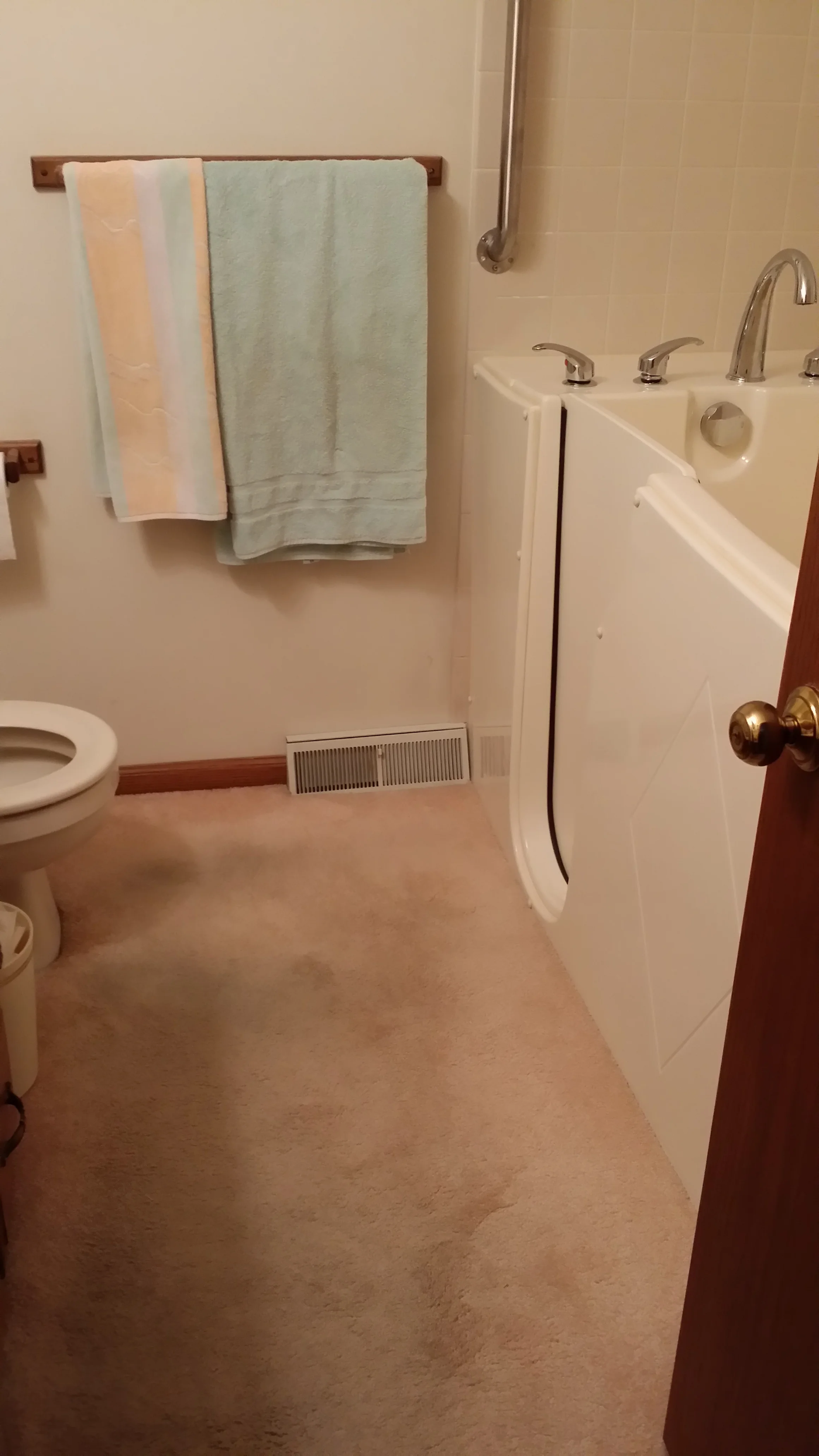 Gallery ??? Bath Innovations | Walk-in Bathtubs