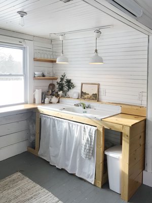 RedCottage_LMFFC_Loft_kitchen.jpg