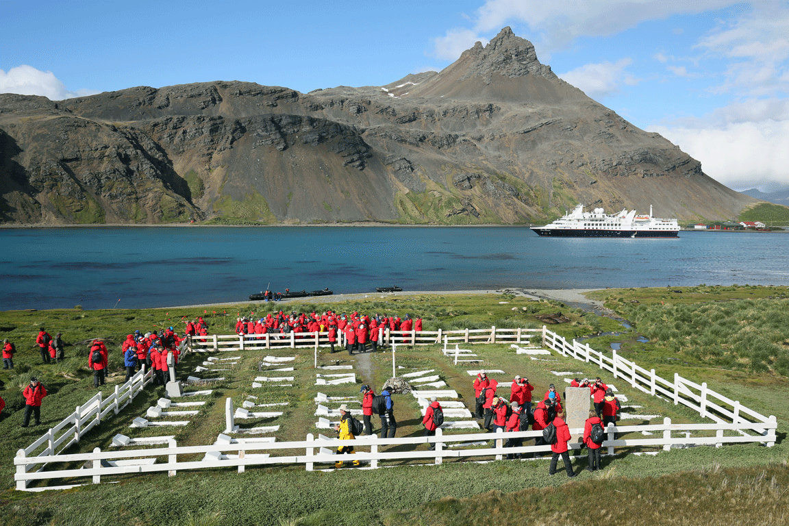 grytviken-shackleton-grave.gif