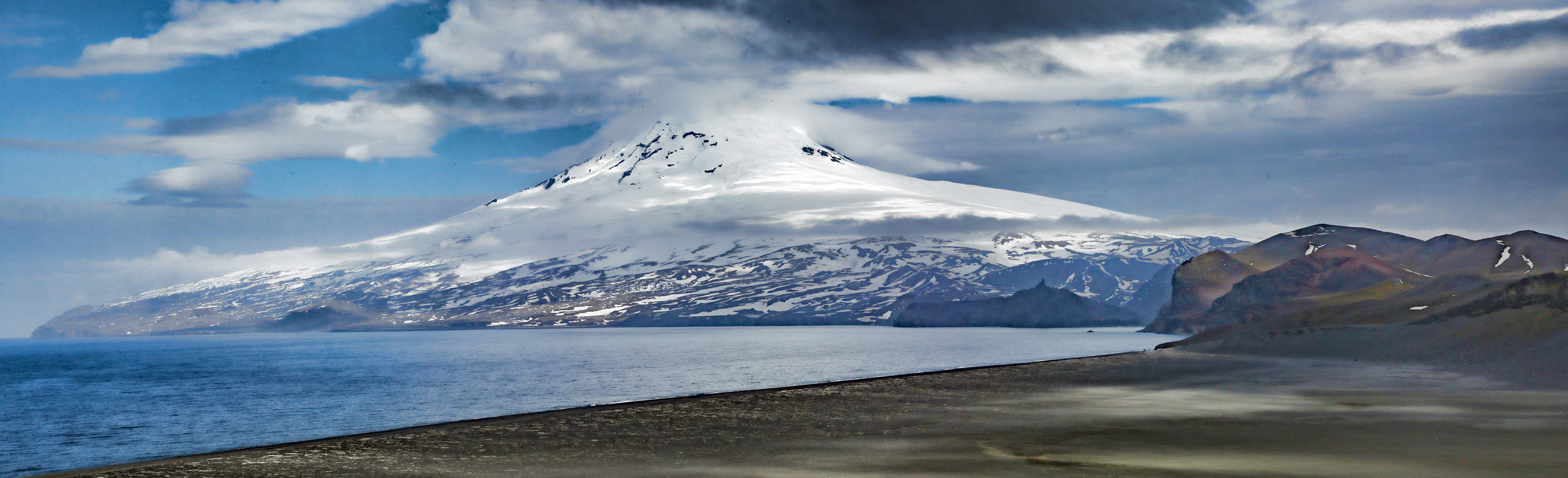 Beerenberg volcano, rising to 2,277 m (7,470 feet) above sea level.