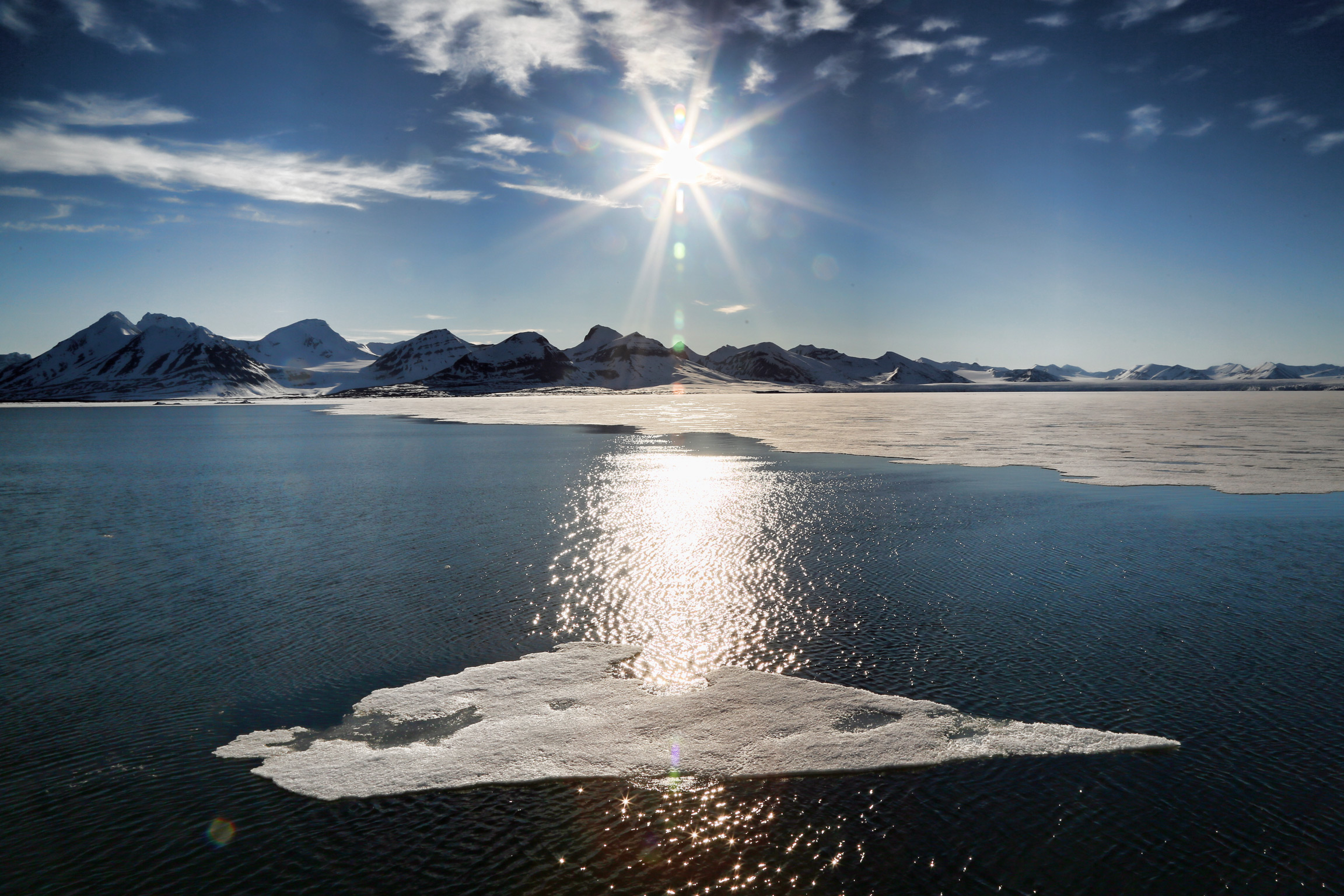 Sun flare in Isfjorden.