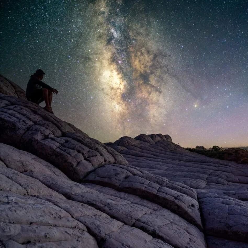 Remembering shorts and chacos weather 🤣
#nightscape #nightscaper #night #nightphotography #astro #astrophotography #sky #milkywaychasers #landscapelovers #landscape #arizona #starlitlandscapes #milkywaycc #milkyway #milkywayshooters #stars #southwes