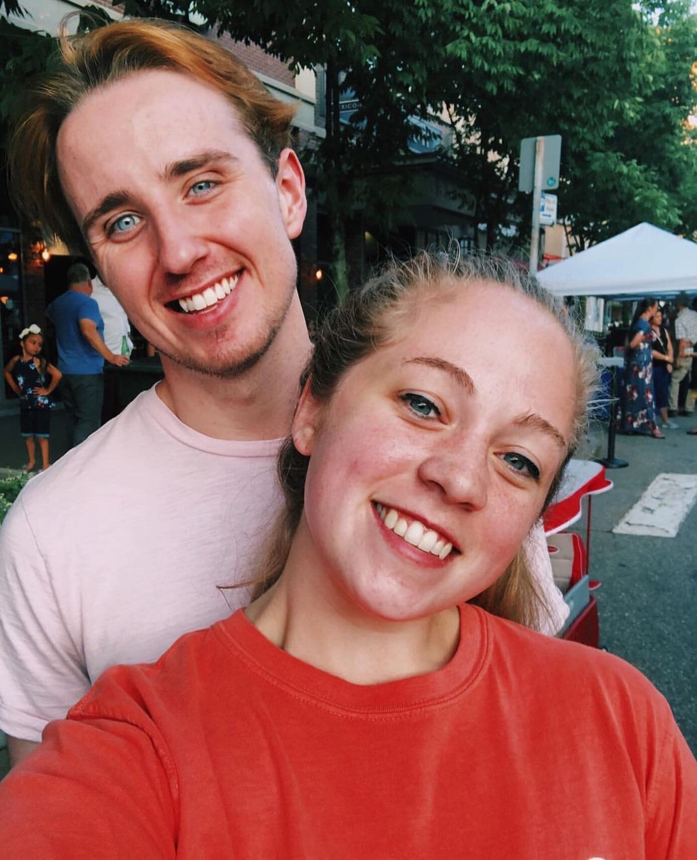 HAPPY BIRTHDAY TO MY FAVORITE PERSON @cassiekauffman YOU MAKE THE WORLD SO MUCH BRIGHTER!🌅#bestfriends #sun #smile #happybirthday #life #mycatlikesyoutoo