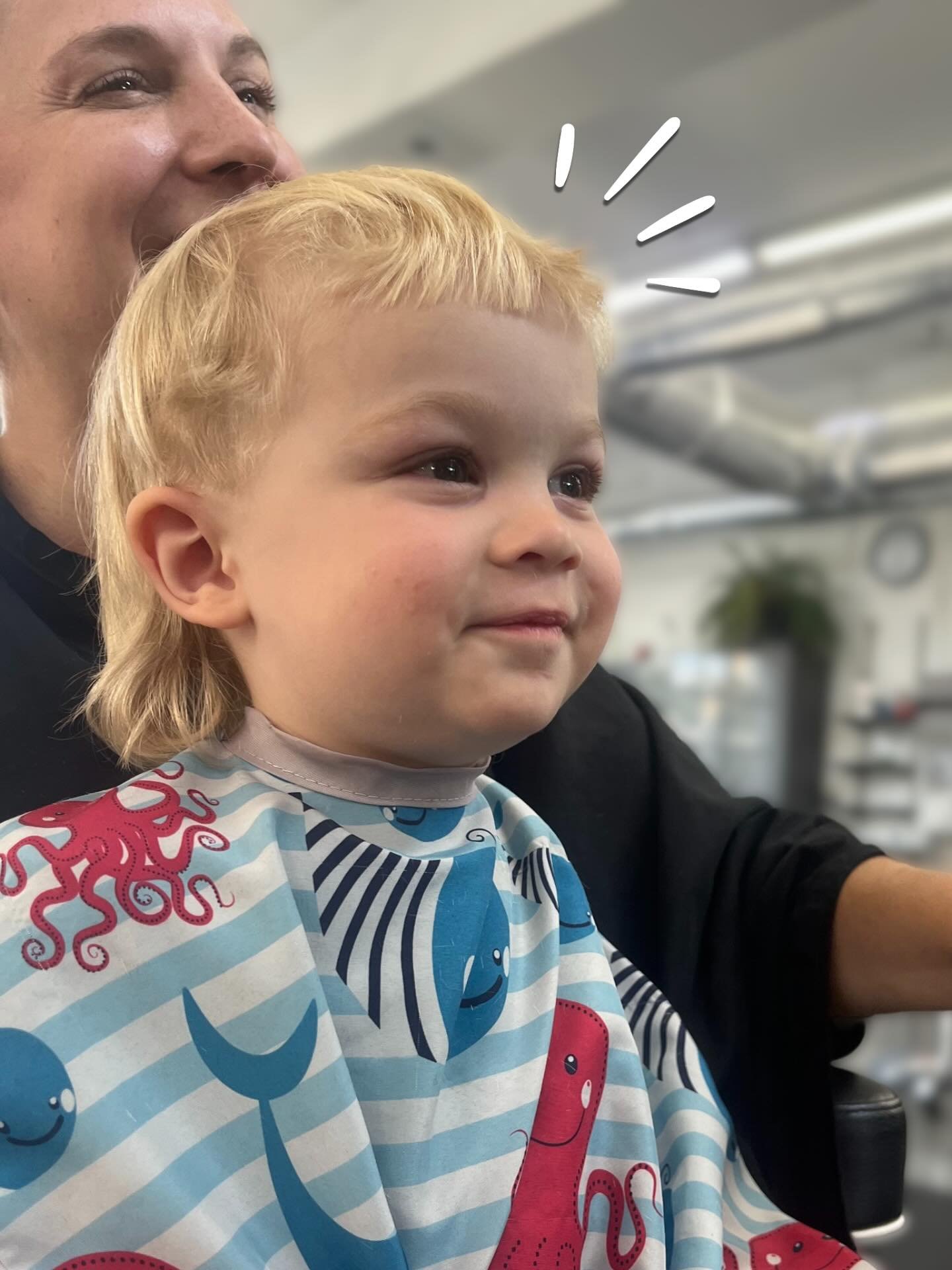 ⚡️🕶️ A MULLET FOR OUR TIMES 🕶️⚡️

🛝nap time in the front &hellip; jungle gym seriousness going down in the back. 

🖋️📚Our apprentice, @beau_byemma absolutely skipped the lunch line on this little mullet.

🎓📓🚌Currently all haircuts by her (and