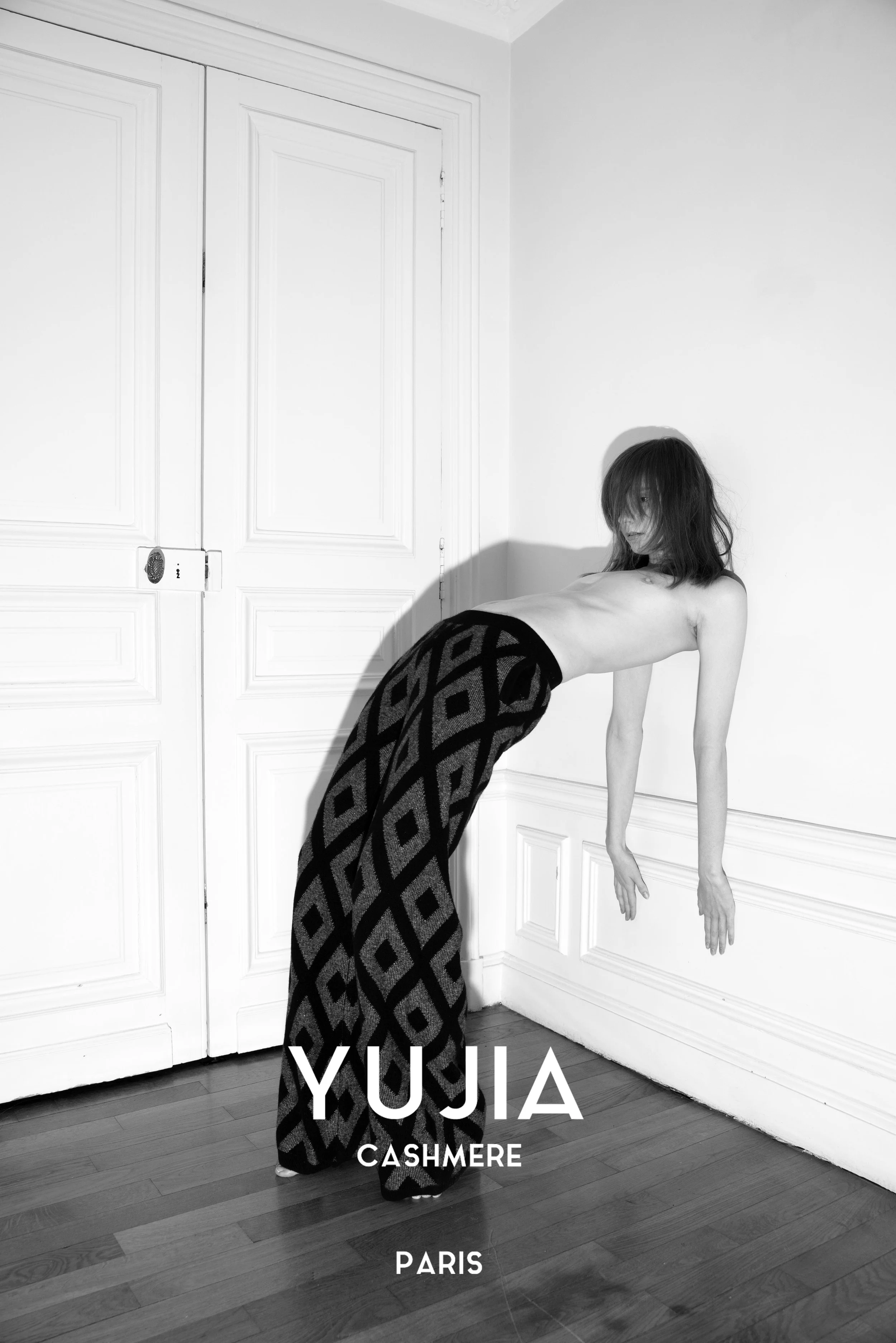 YUJIA cash rhombic pant logo.jpg