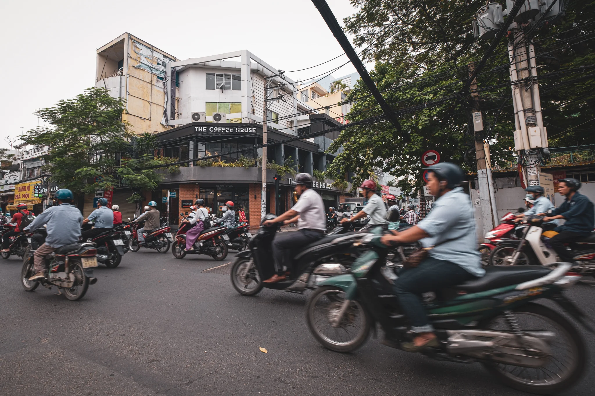 Saigon-2.jpg