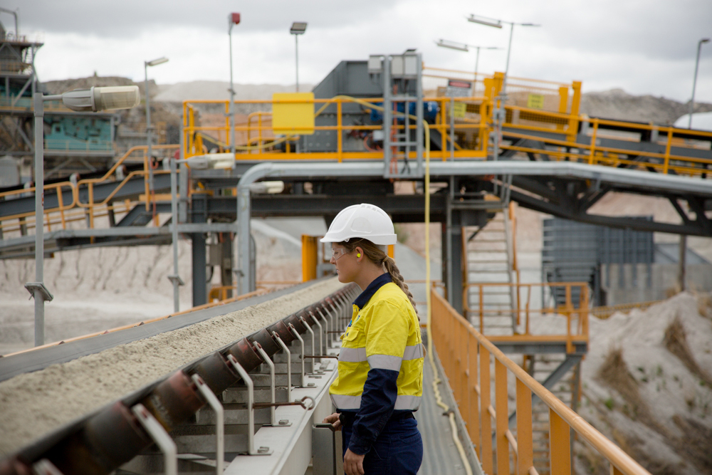 412A3383 Talison Lithium Conveyor.jpg