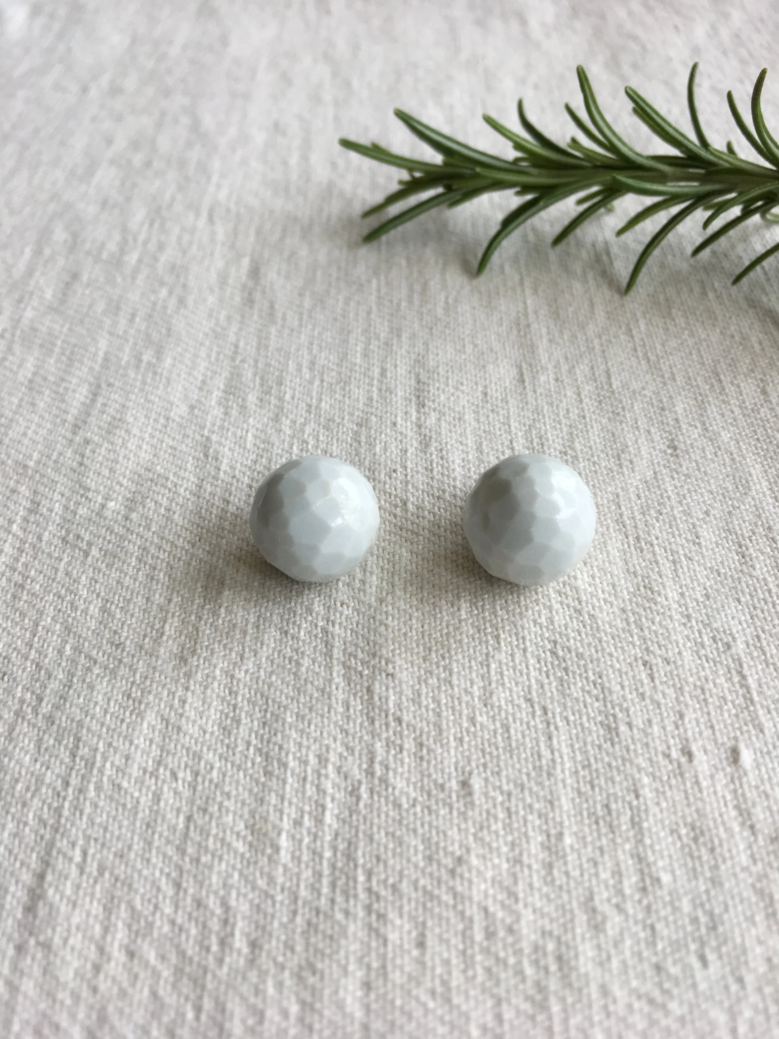 Cut ball earrings