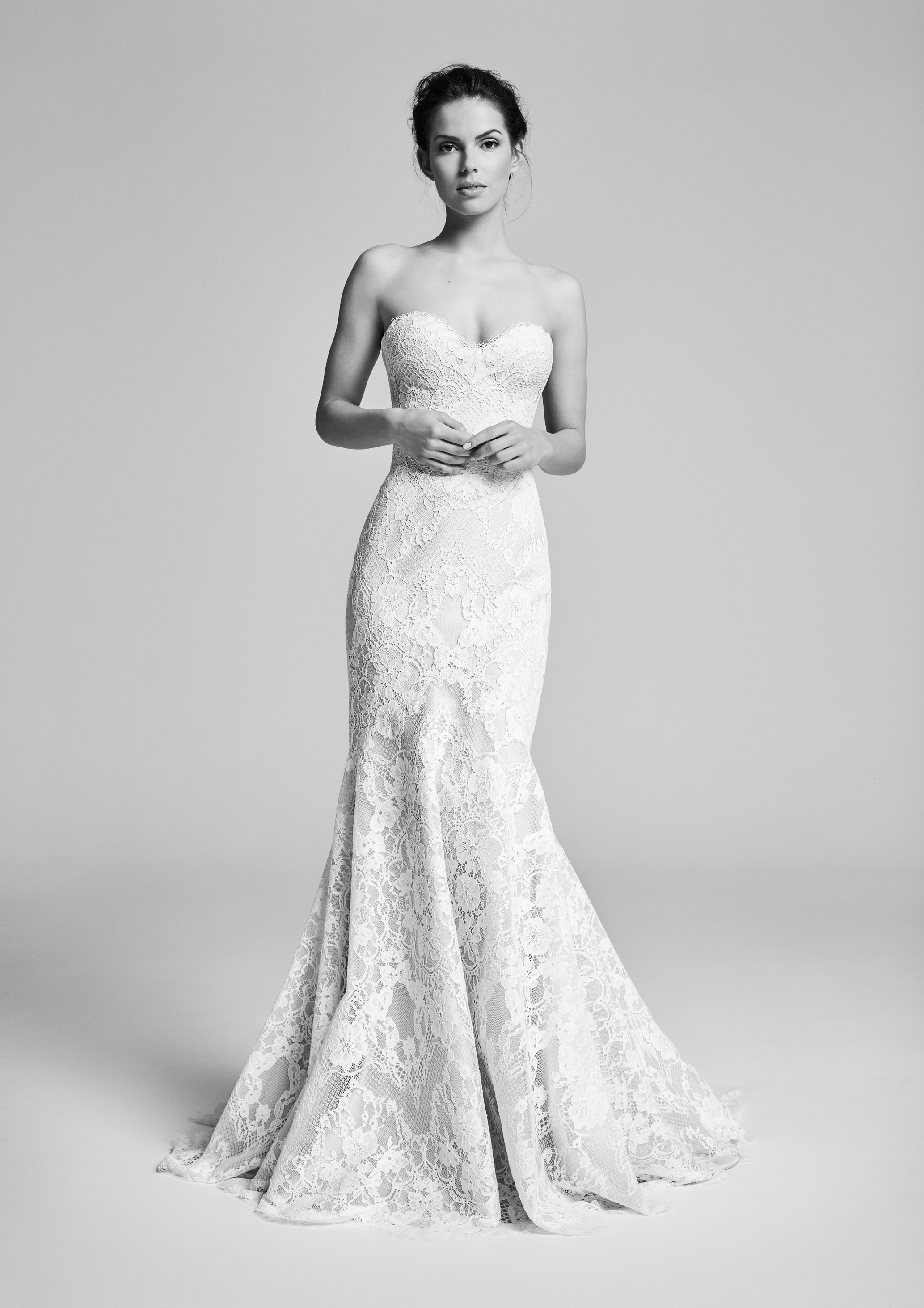 ATHENA A classic silhouette covered entirely in lace overlay.