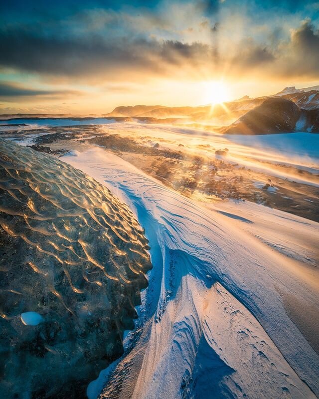 ⁠Walking on a glacier is quite a normal thing in Iceland...⁠
⁠
Look on the ice block on the left, can you imagine for how long that ice was buried in the belly of the glacier before coming up again (yeah glaciers are melting like crazy there as well)