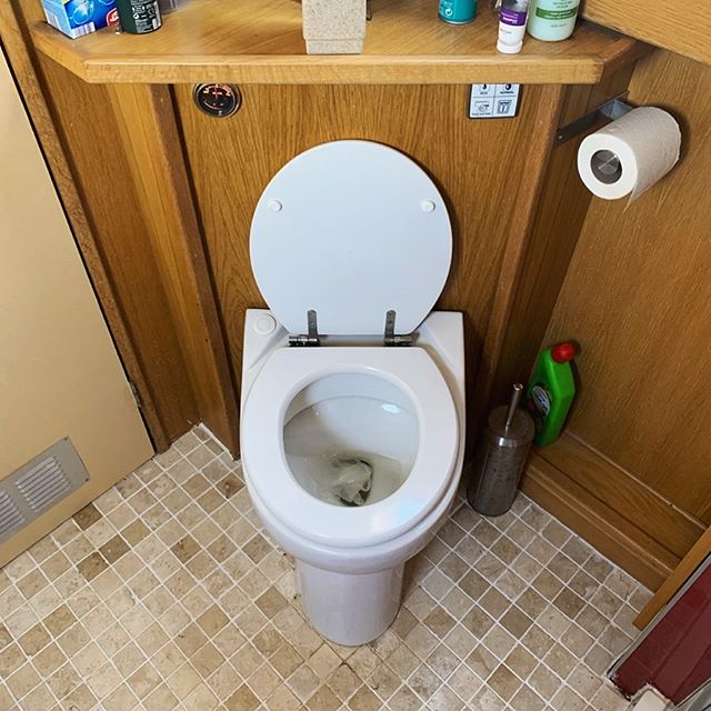 #toilet #toilets #toiletcommunity #toiletsofinstagram