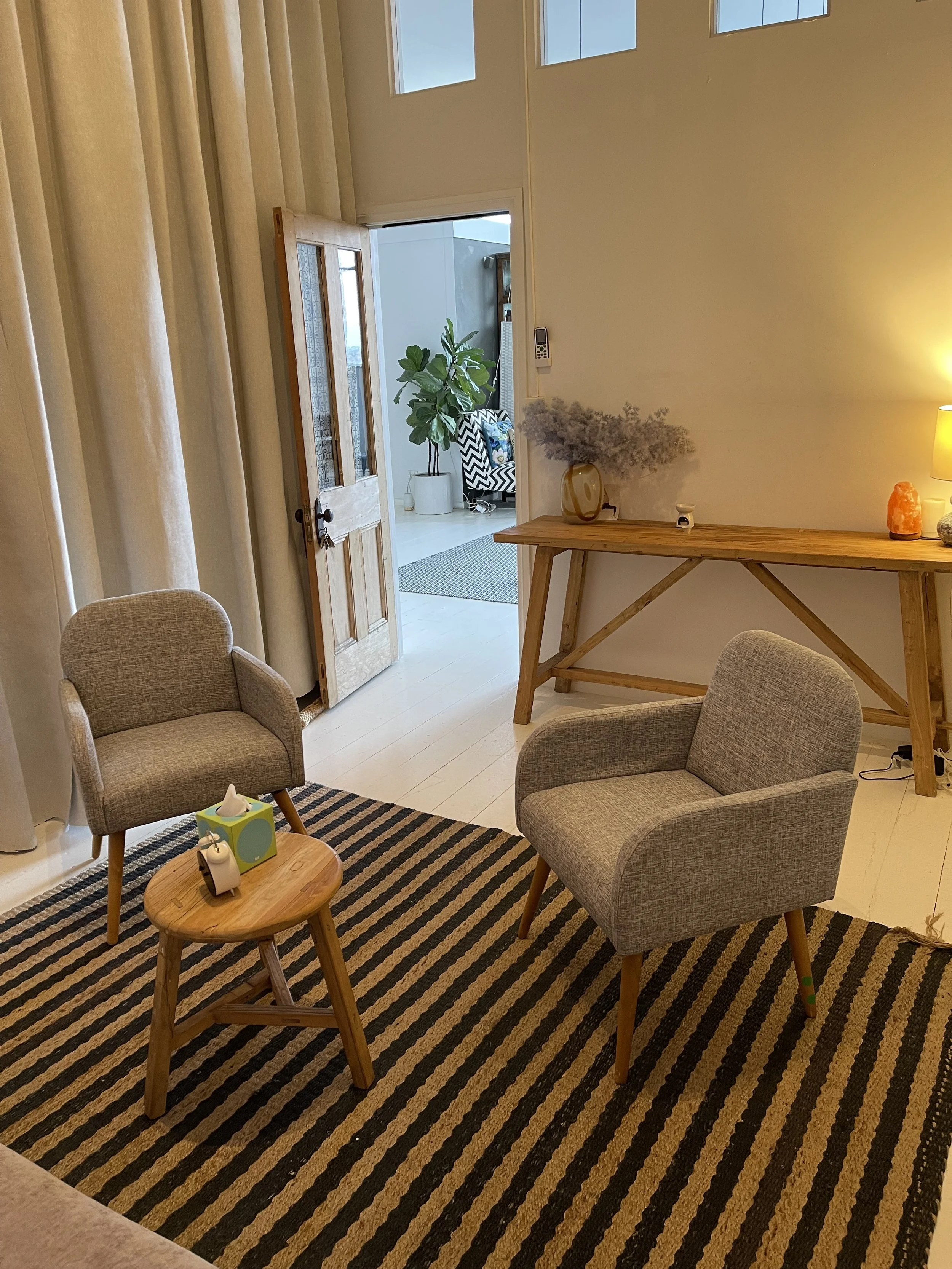Fully furnished therapy room for practitioners