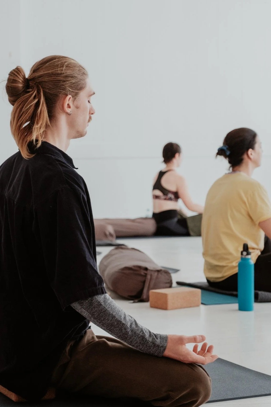The Inner Practice - Prana and the Subtle Body: Breath, Bandhas, Mudras with Allison Berry