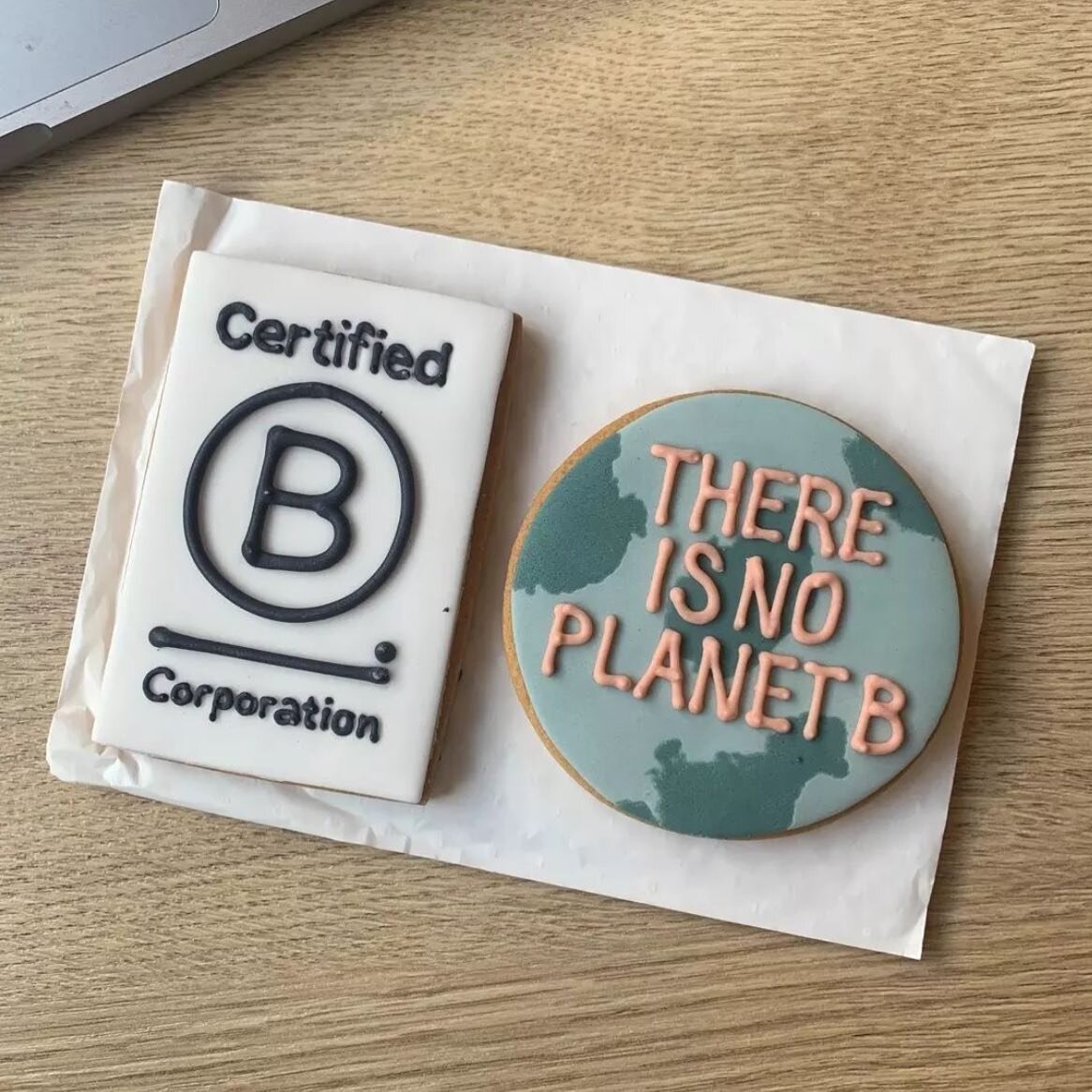 Spreading the B Corp love&nbsp;🌍&nbsp;🤝 

Standing with the #BCorpCommunity is so important to us! We are proud to be part of the global movement of B Corps&nbsp;🌿

@honeywellbakes thank you so much for our cute cookies 🍪