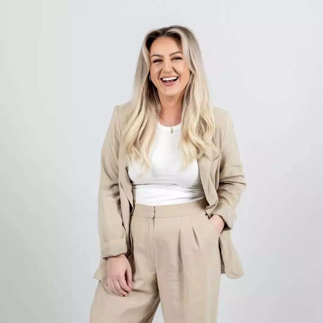 Meet @boxnine7's very own Senior Project Manager Georgina Hayward✨

Georgina brings over six years of dedicated expertise to the field of project management in interior design. Her project management skills are complemented by a deep understanding of