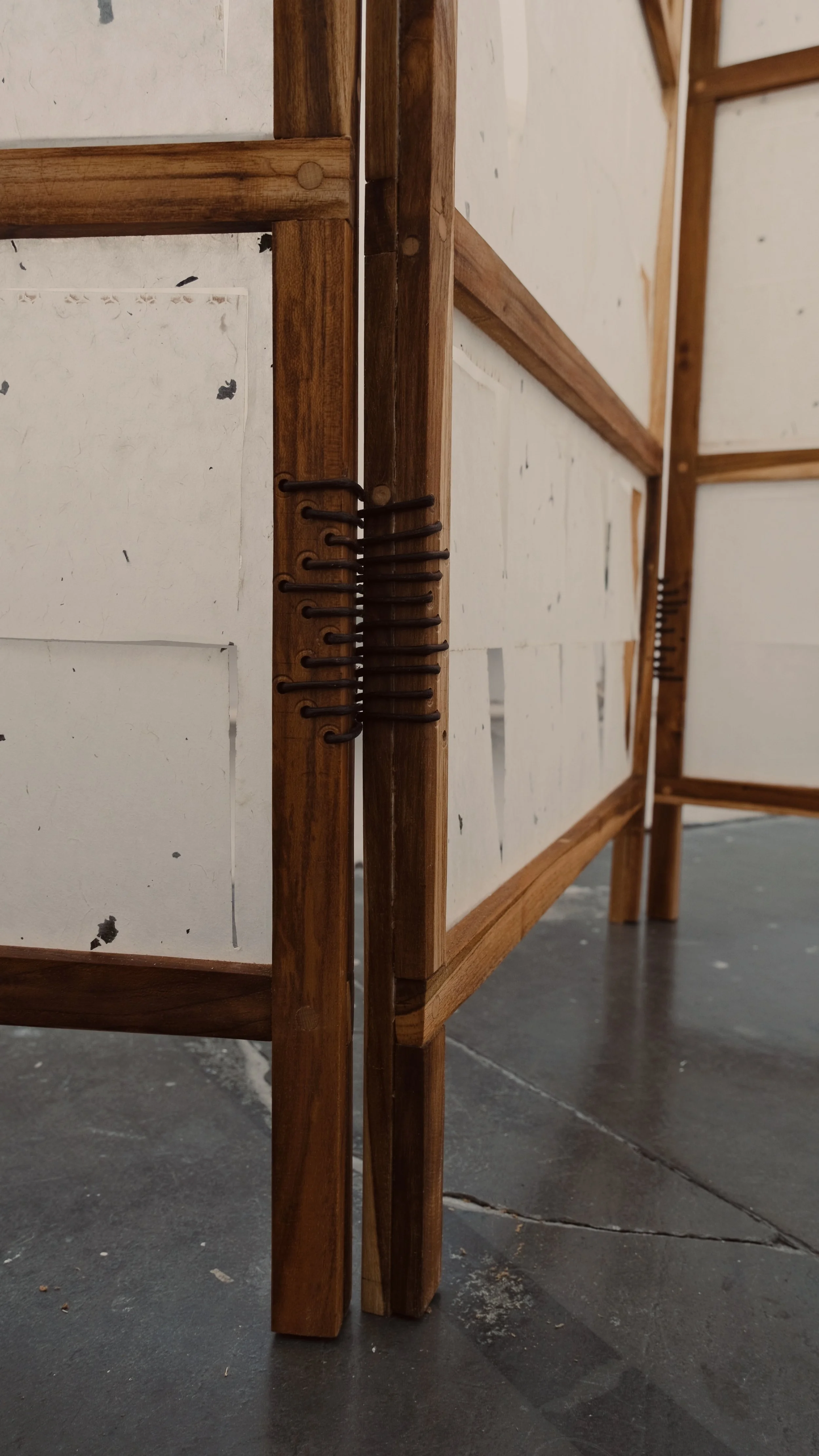 Winner_Hinge detail.JPG