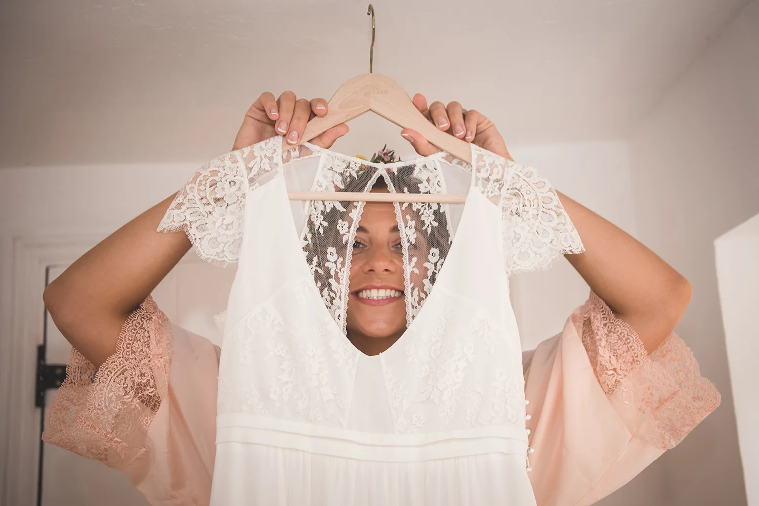 jma-photography-bride-peeping-through-dress-.jpg