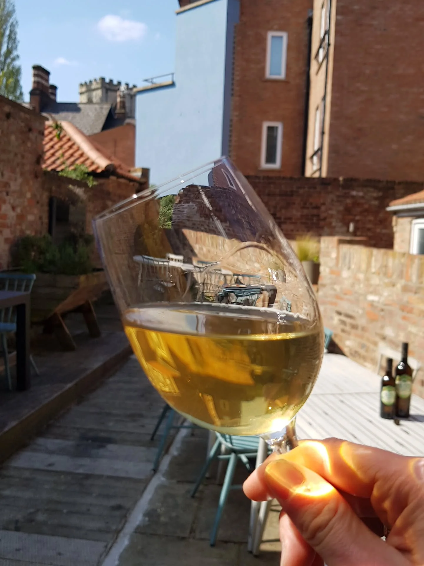 SUNSHINE 🌞🍷

Hottest day of the year so far and we are here for it 🙌 you'll find us having a sip or two in our courtyard 😉

Joining us?

#sun #sunshine #alfresco #york #wheretoeat