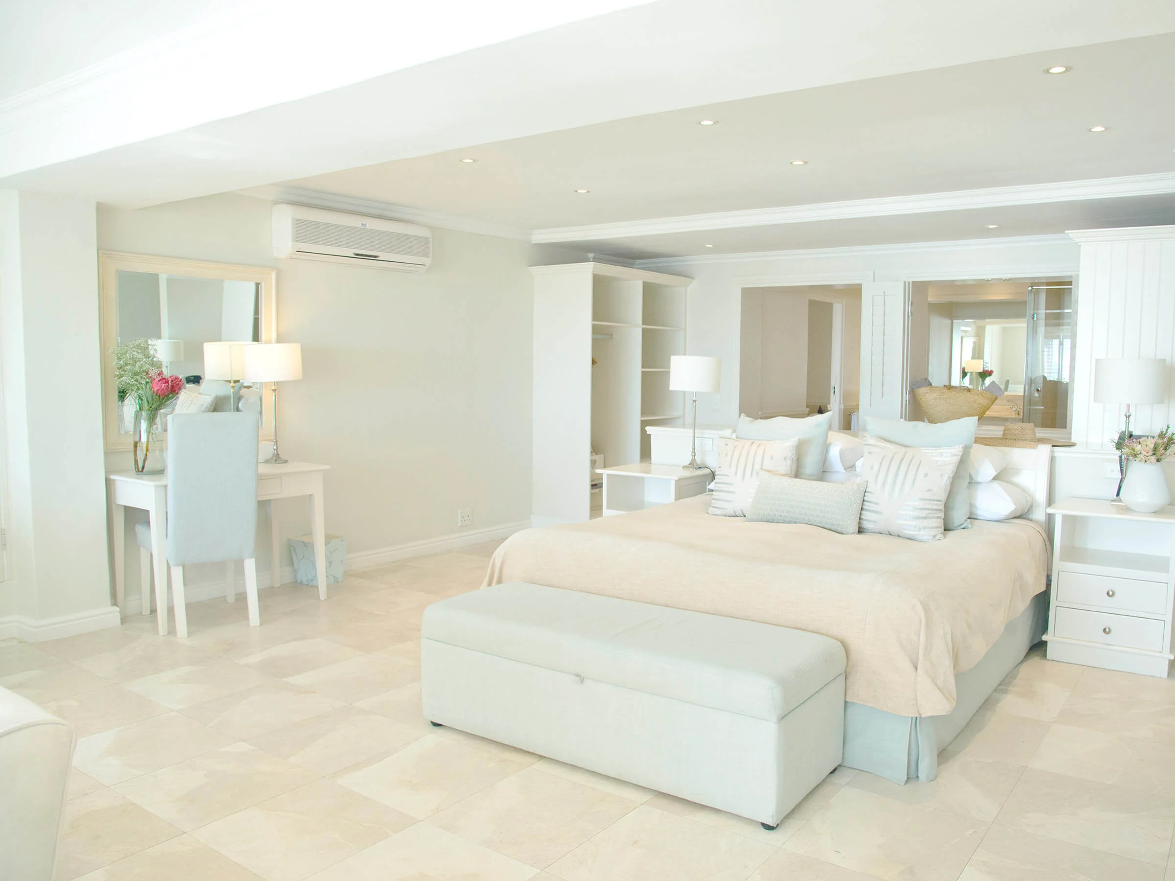 long-beach-bed.jpg