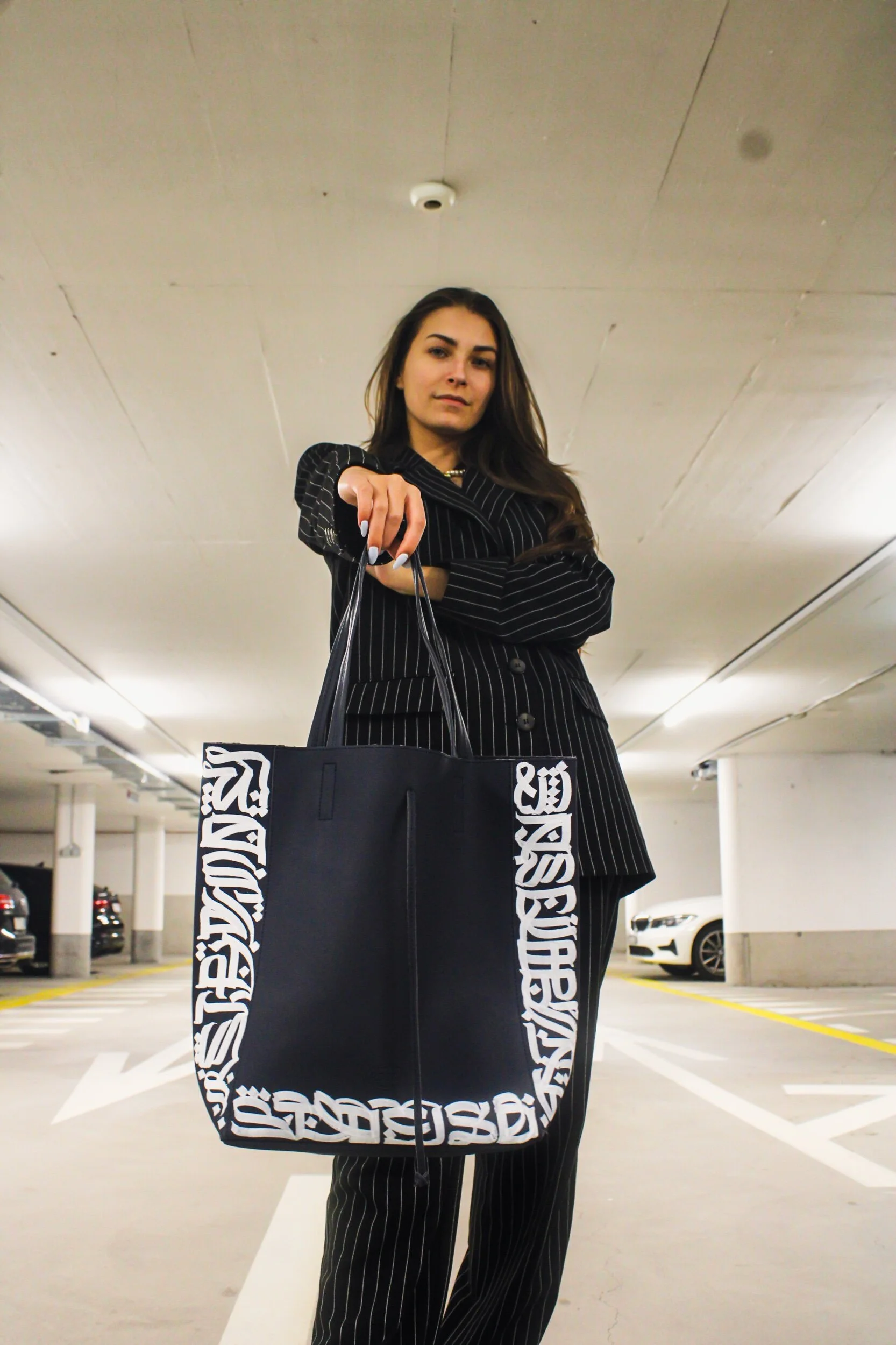 4BBA0750-C934-4358-9A23-32893627A034