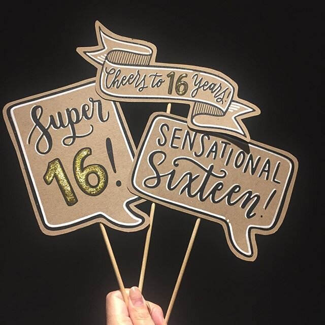 Super 16th Birthday Set...Moments are still being celebrated during this historical self isolation period... it will be a memorable one for sure!
⠀⠀⠀⠀⠀⠀⠀⠀⠀ #sweet16 #super16 #sixteencandles #posecards #designerphotoprops #customprops #16thbirthday #p