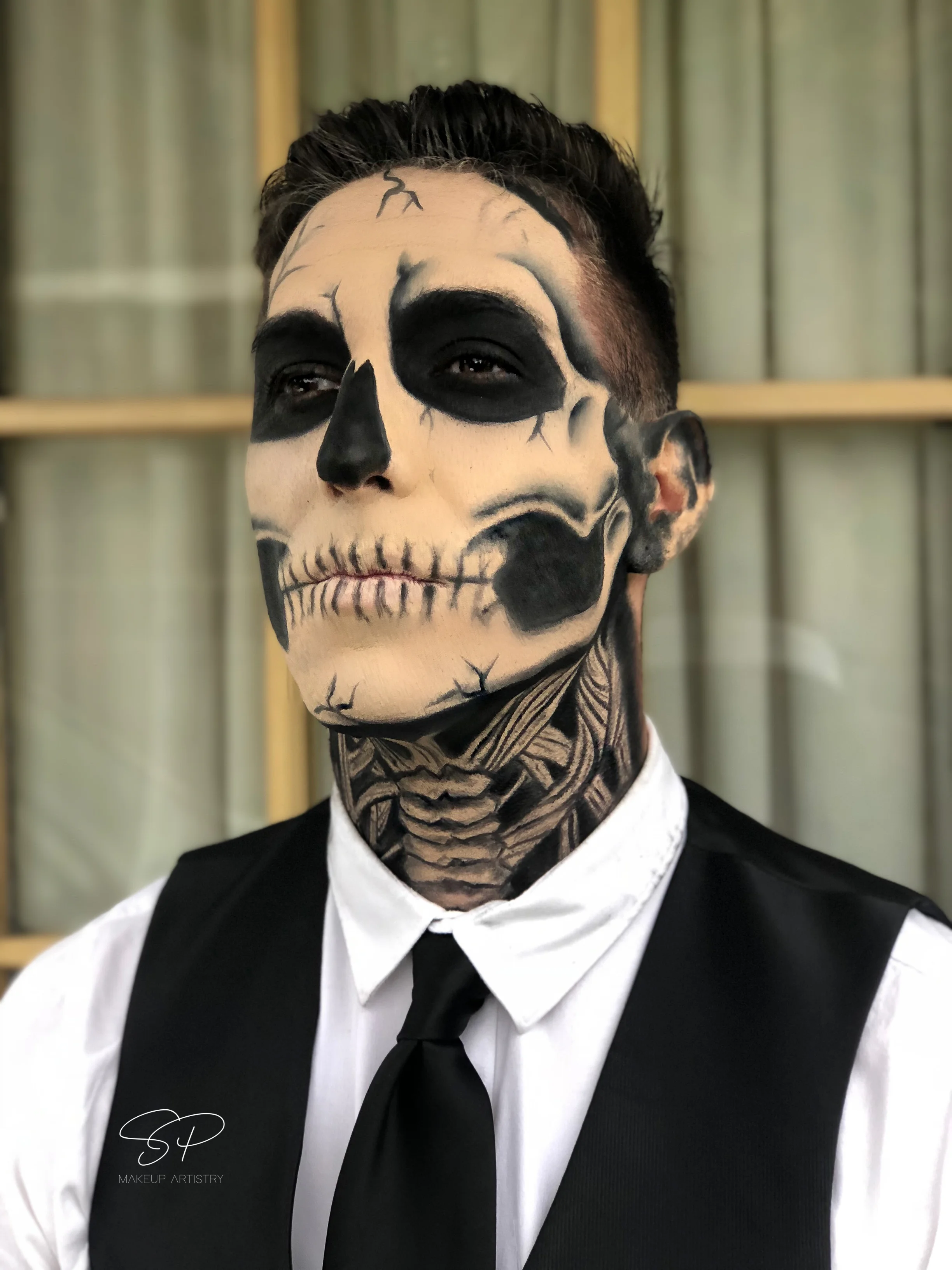 Facetune_27-10-2018-17-18-52 2.jpg