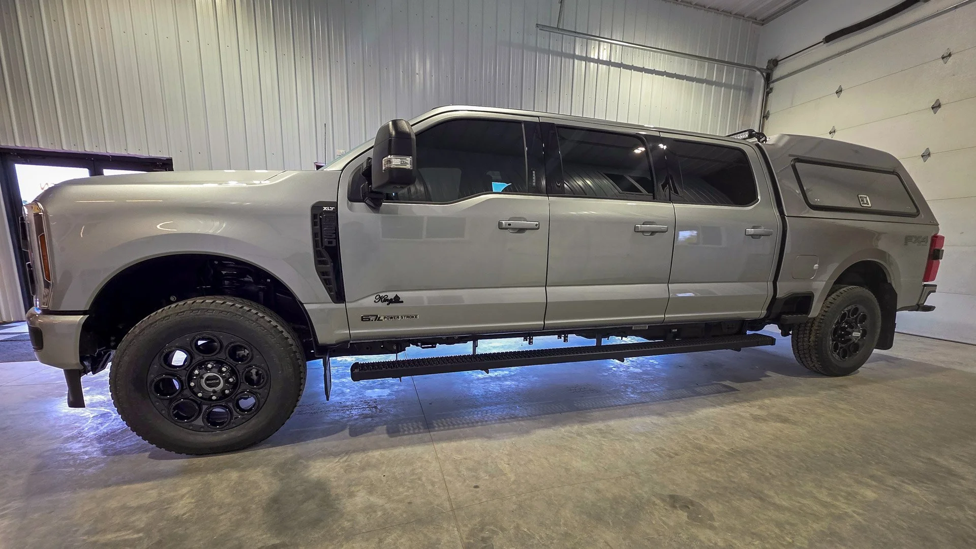 KING SERIES 6 DOOR PICKUP 2024 F-350 SRW SILVER