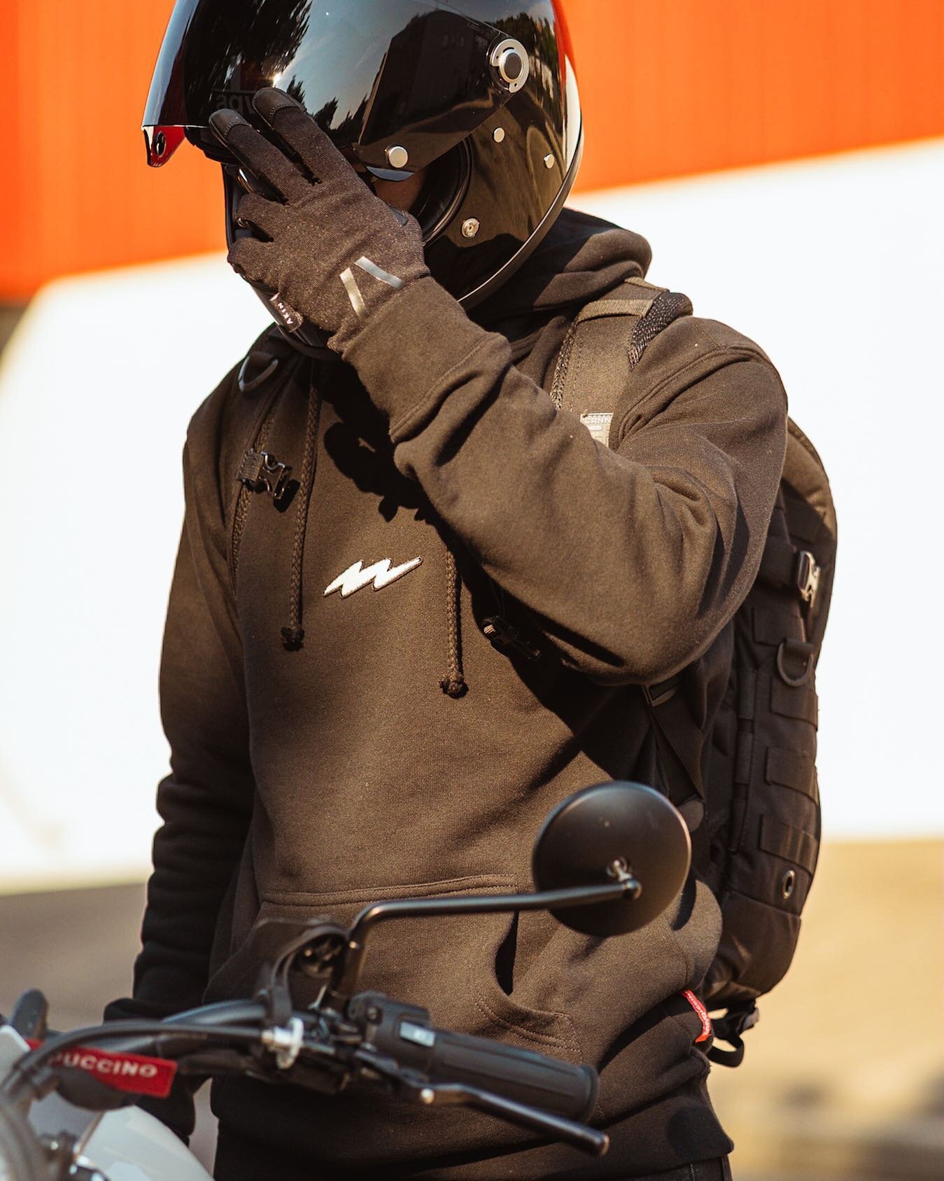 Lost track of time. Maybe I should buy a watch :)
.
.
.
.
.
.
.
.
.
#blackonblack #akinmoto #ridinggear #moto #motorcycle #caferacerscrambler #caferacer #motorbike #bikelife #agvx3000 #bratmoto #motophotography #scrambler #blackhelmet #braap #motorid