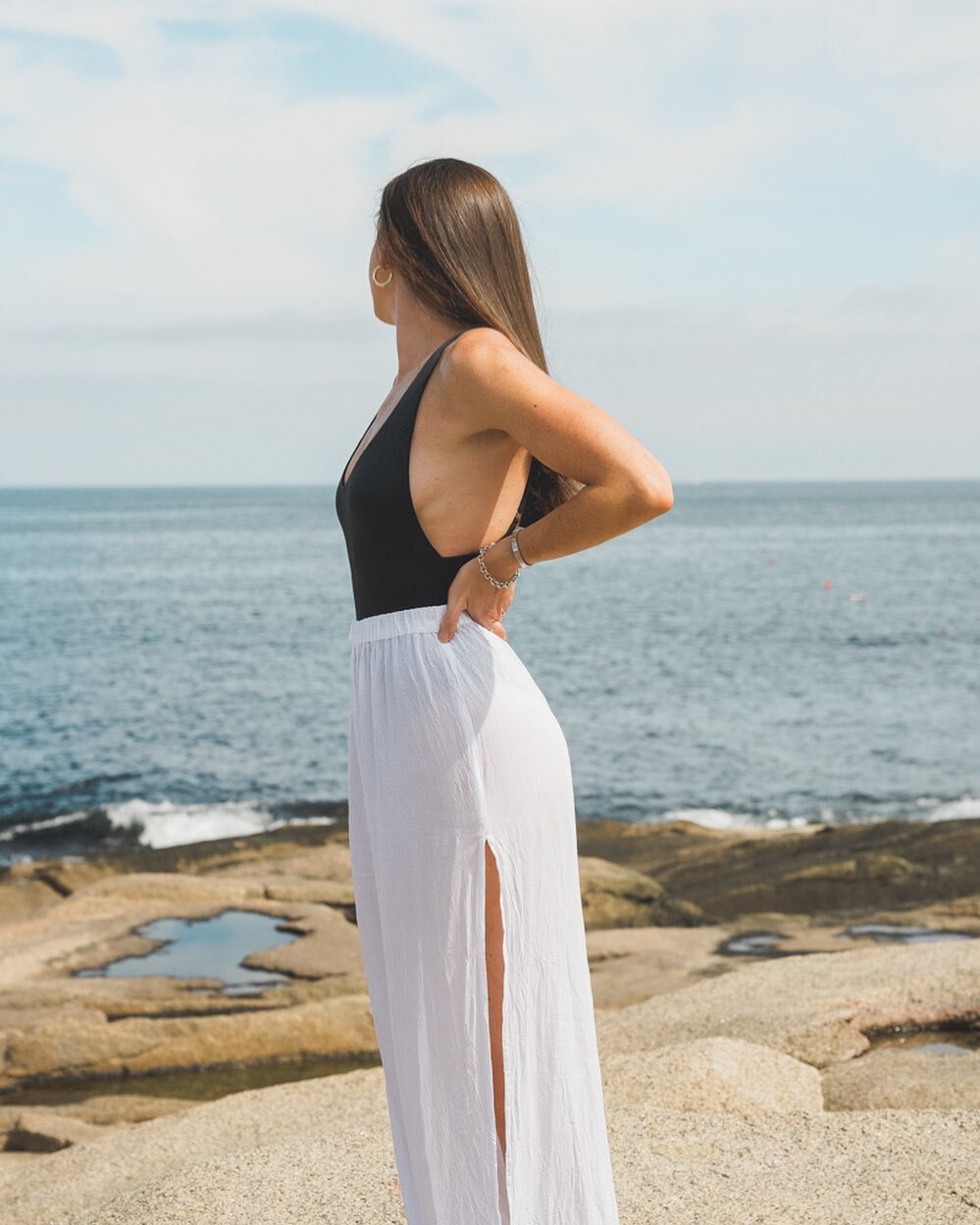 🕊
📷 @nicole__toland 

#HeatherRinderWears #ltkstyletip #ltkunder100 #summervibes #summer2021 #lulus  #ltkswim&nbsp;#summeraesthetic #pinterestaesthetic #theeverygirl #bostonblogger&nbsp;#bostonbloggers&nbsp;#ootdsummer&nbsp;#ootdbostonian&nbsp;#dis