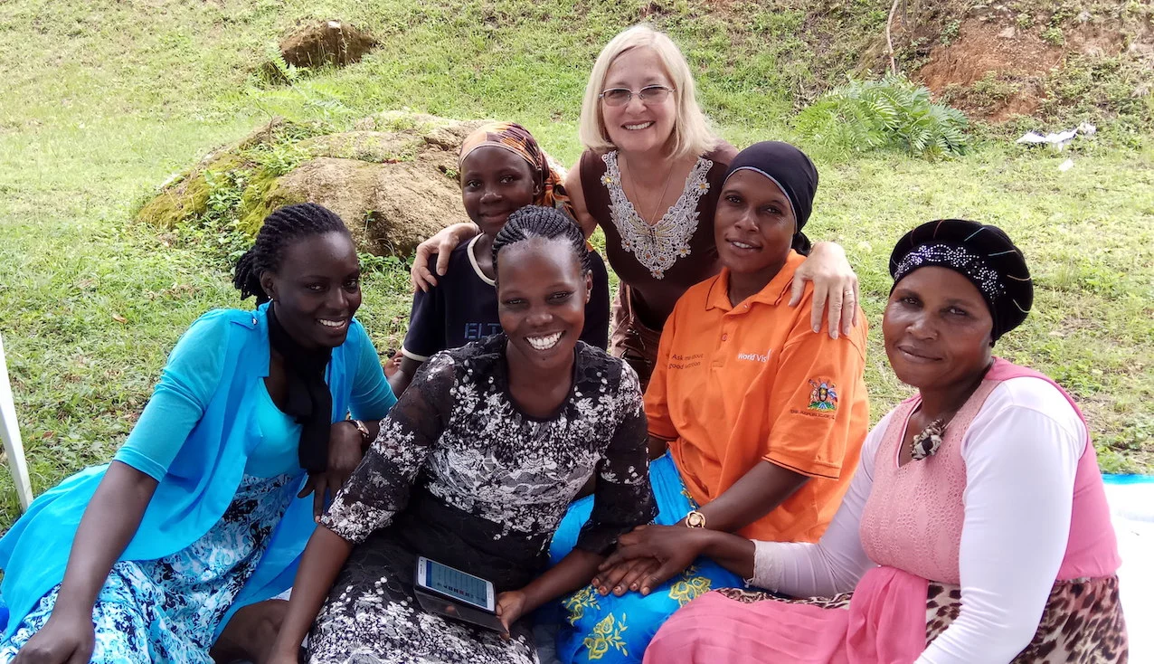 Ilana Shemesh with a Ugandan family