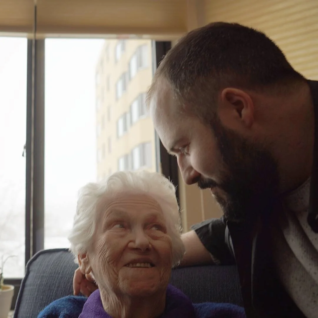 "Carry that Torch:" Zikaron BaSalon and a survivor’s story