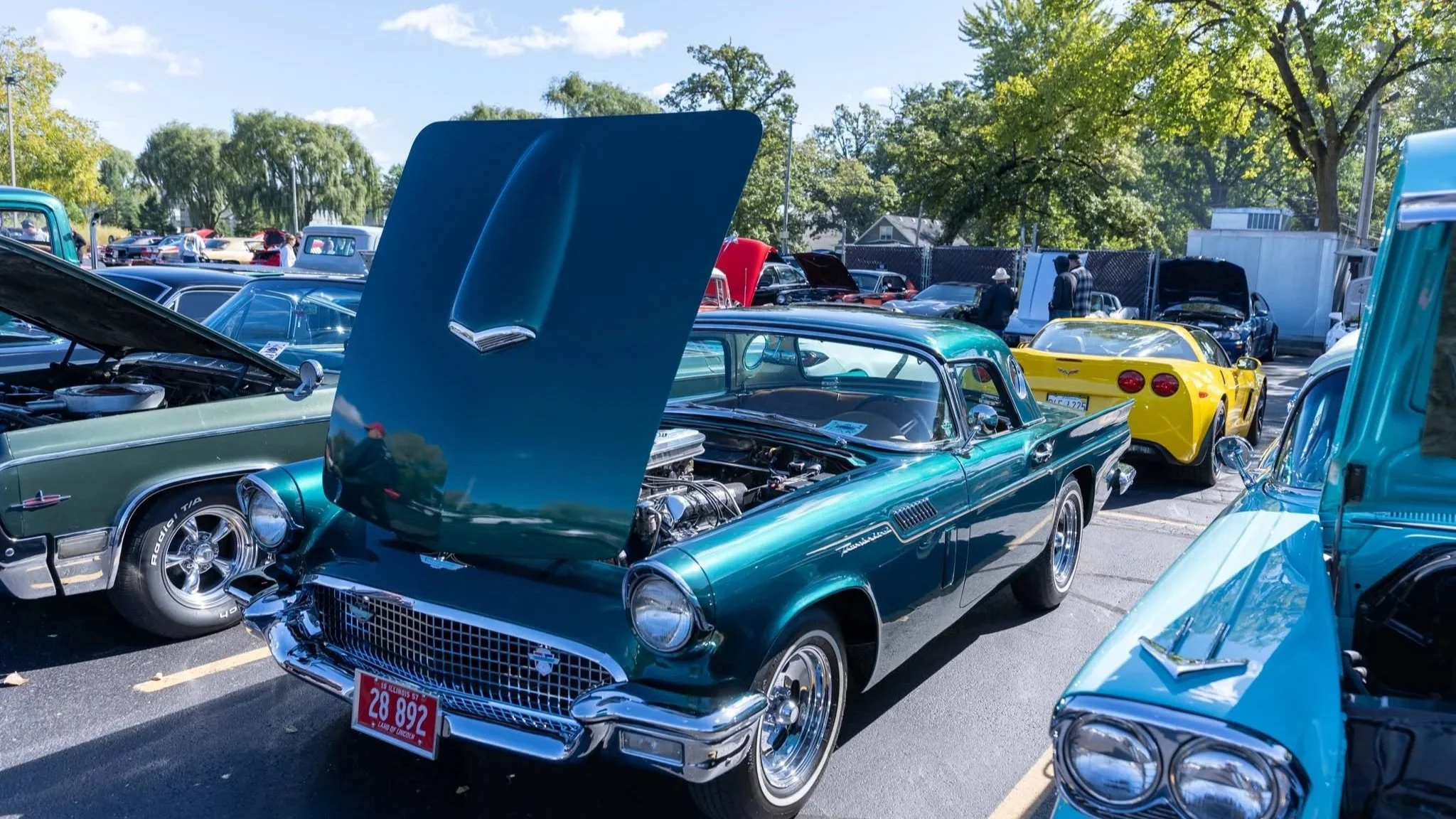 Season Finale: Car &amp; Bike Show at The Oar