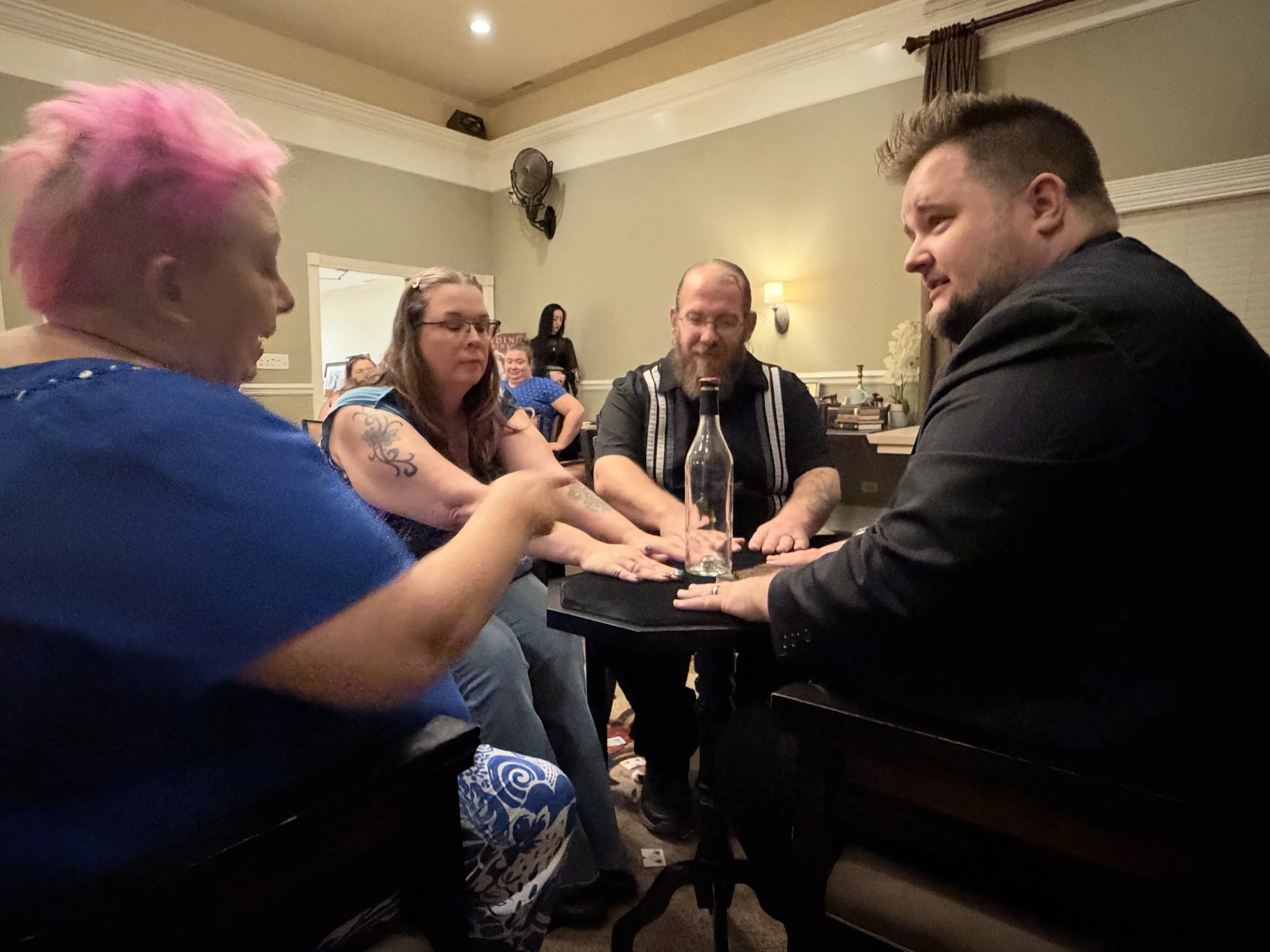 seance.jpeg