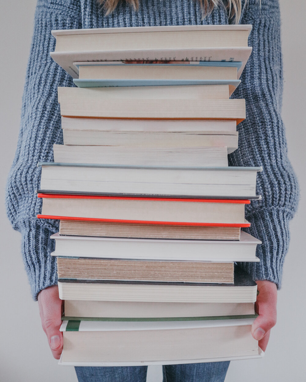 The top ten books to read in your 20s: maximize productivity, creativity and success in every area of your life. This is my full list of books that changed my life for the better and helped me start living the best one IMAGINABLE!