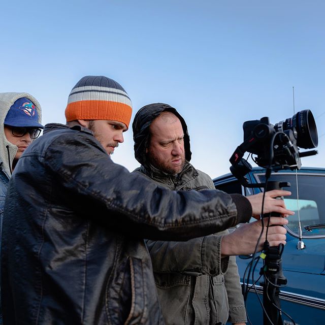 🎬