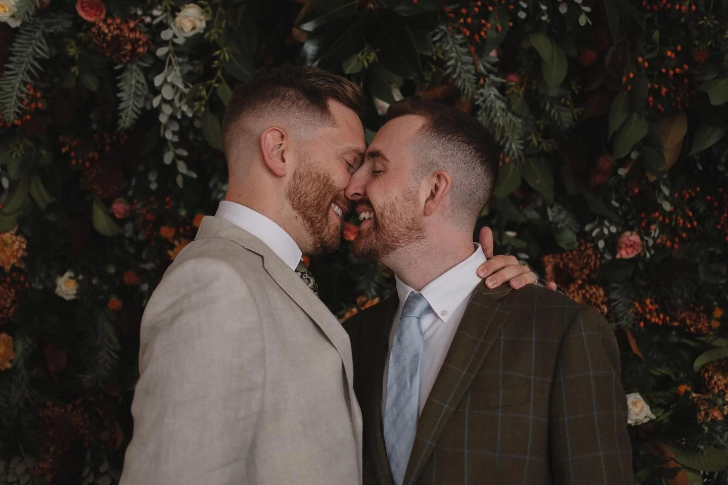greg and wes 🌿
﻿
﻿workshop - @loveforall_lgbtq
﻿venue - @brightonharbourhotel
﻿head photographer - @stephaniedreamsphotography
﻿lovers - @agayadventure
﻿concept, stylist, florist - @hiresocieties
﻿florist, assistant stylist - @thebloominatiflorist
﻿