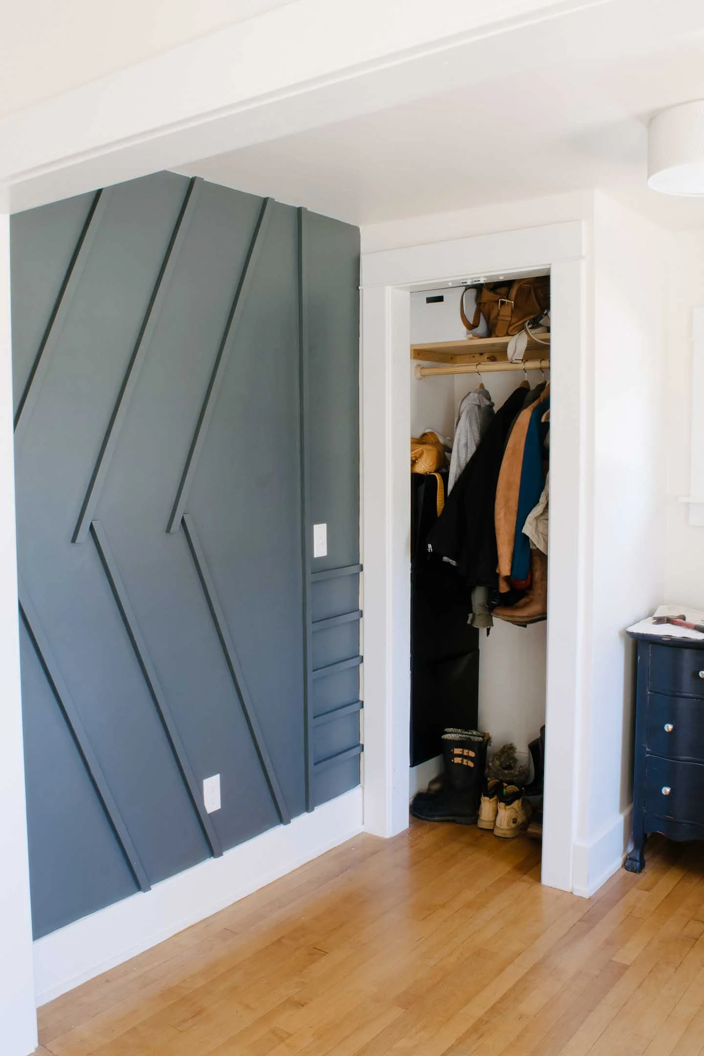 Moody DIY Feature Wall | One Room Challenge Week 3
