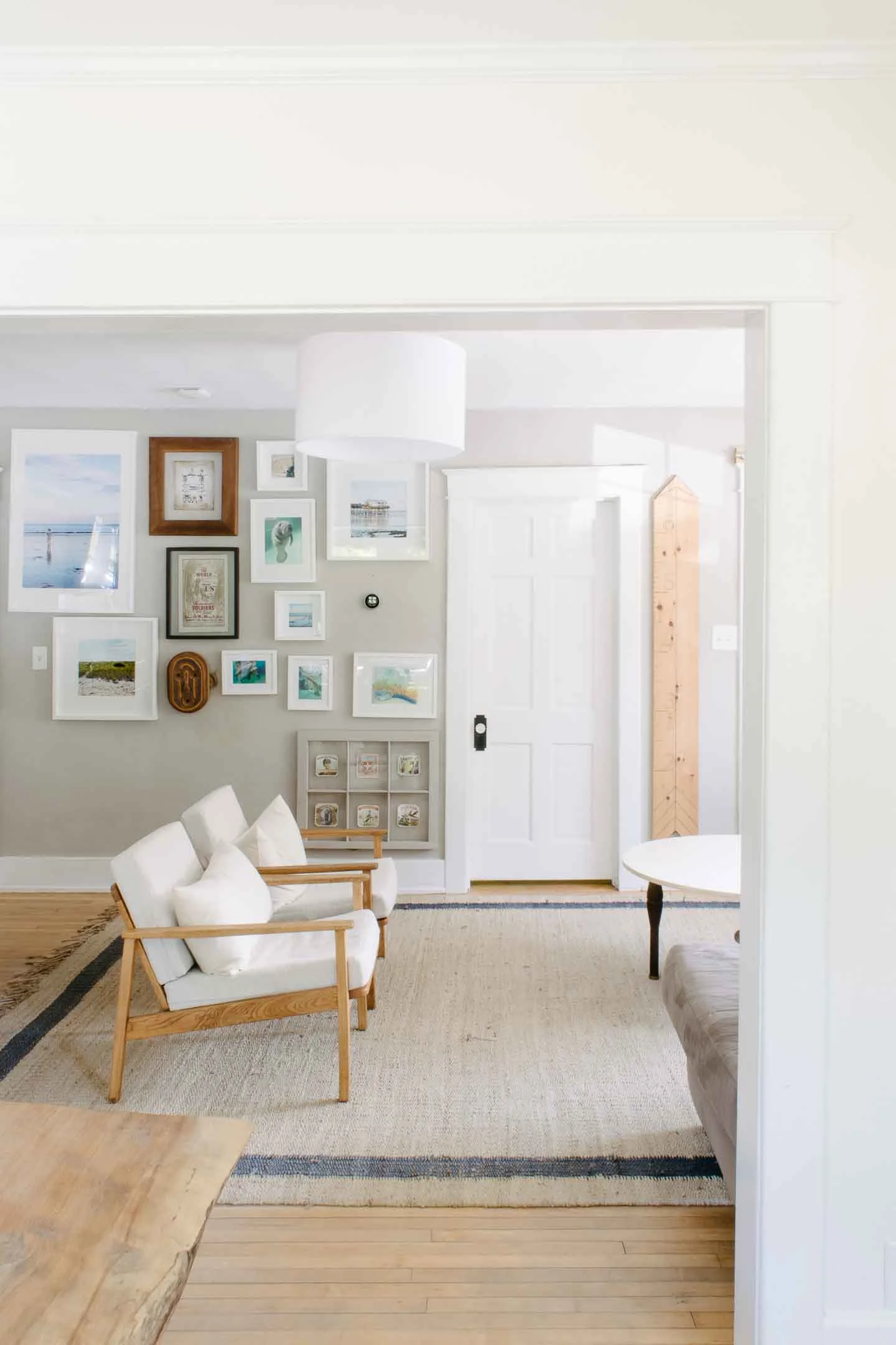 How To Install The Perfect Gallery Wall ( & Never Adjust Again)
