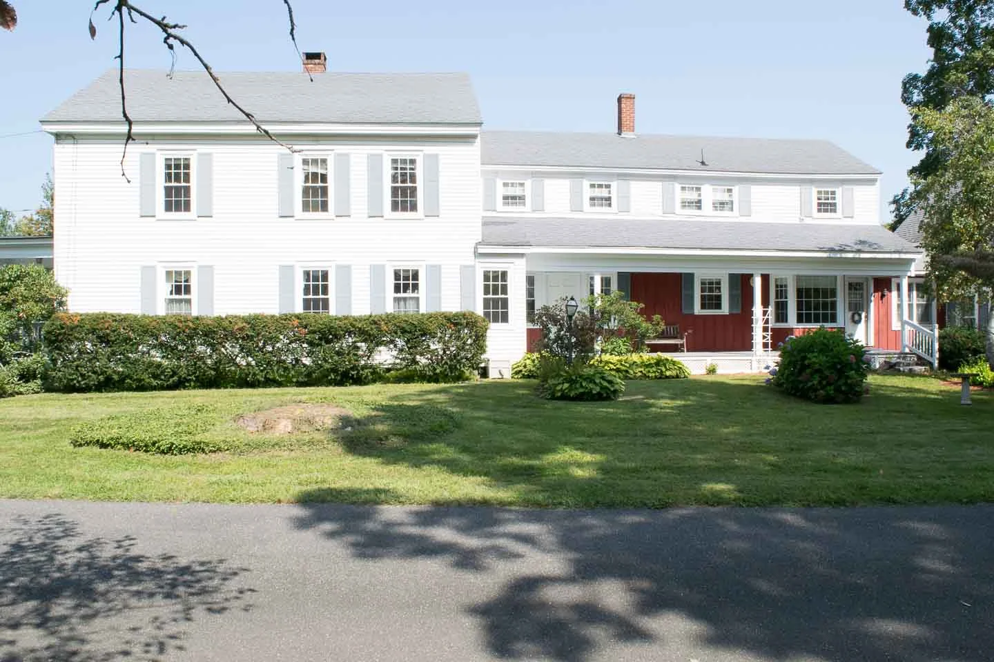 Historic Colonial Exterior | Western Mass Historic Colonial | 1847 Historic Home Exterior